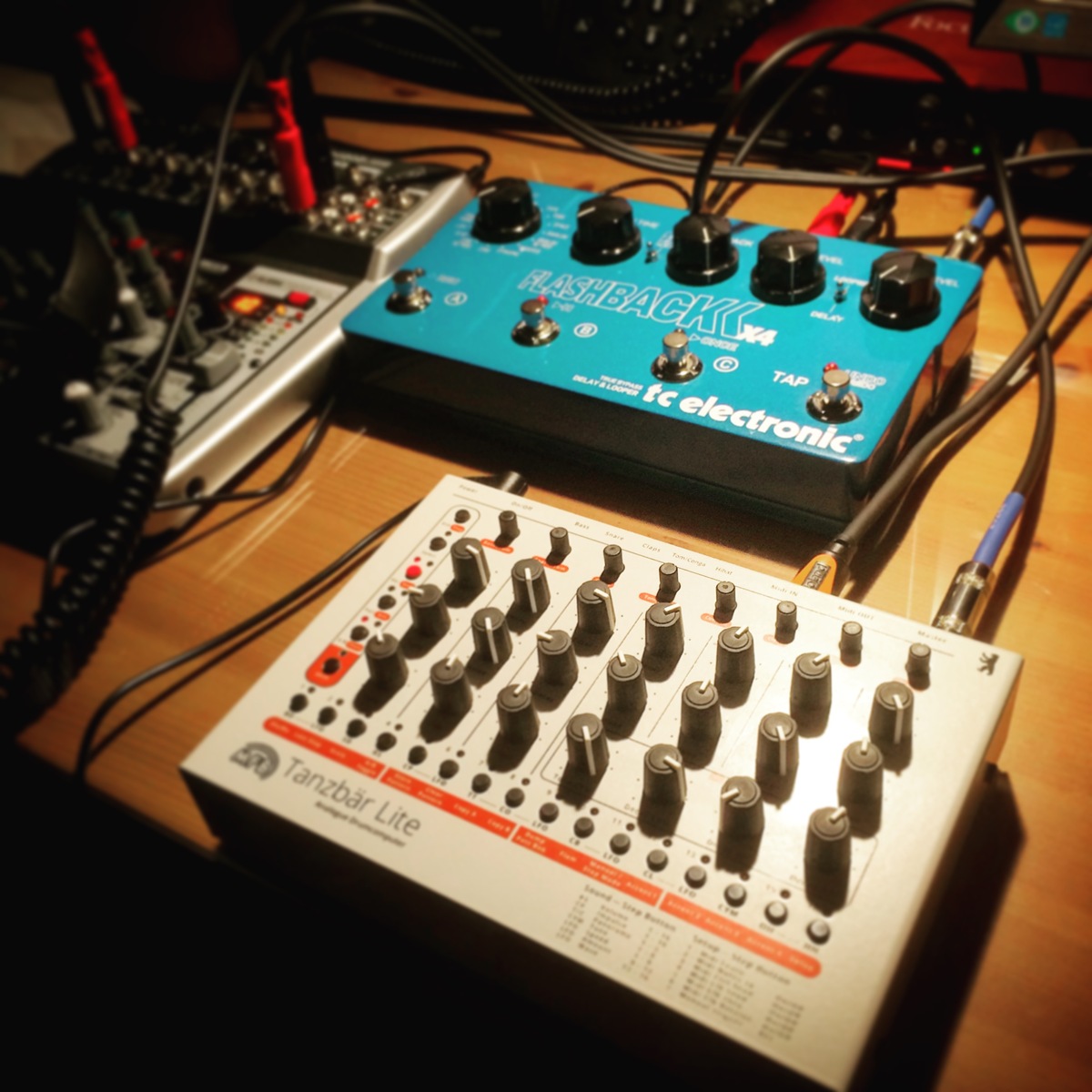 Metal Pedalboard by msh3005_records featuring MFB Tanzbar Lite, TC Electronic Flashback X4 Delay, and Behringer Xenyx 1202fx