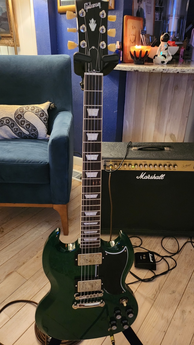Gibson Music Gear Setup by gaxlnose featuring Gibson SG Standard and Marshall JCM600 Combo