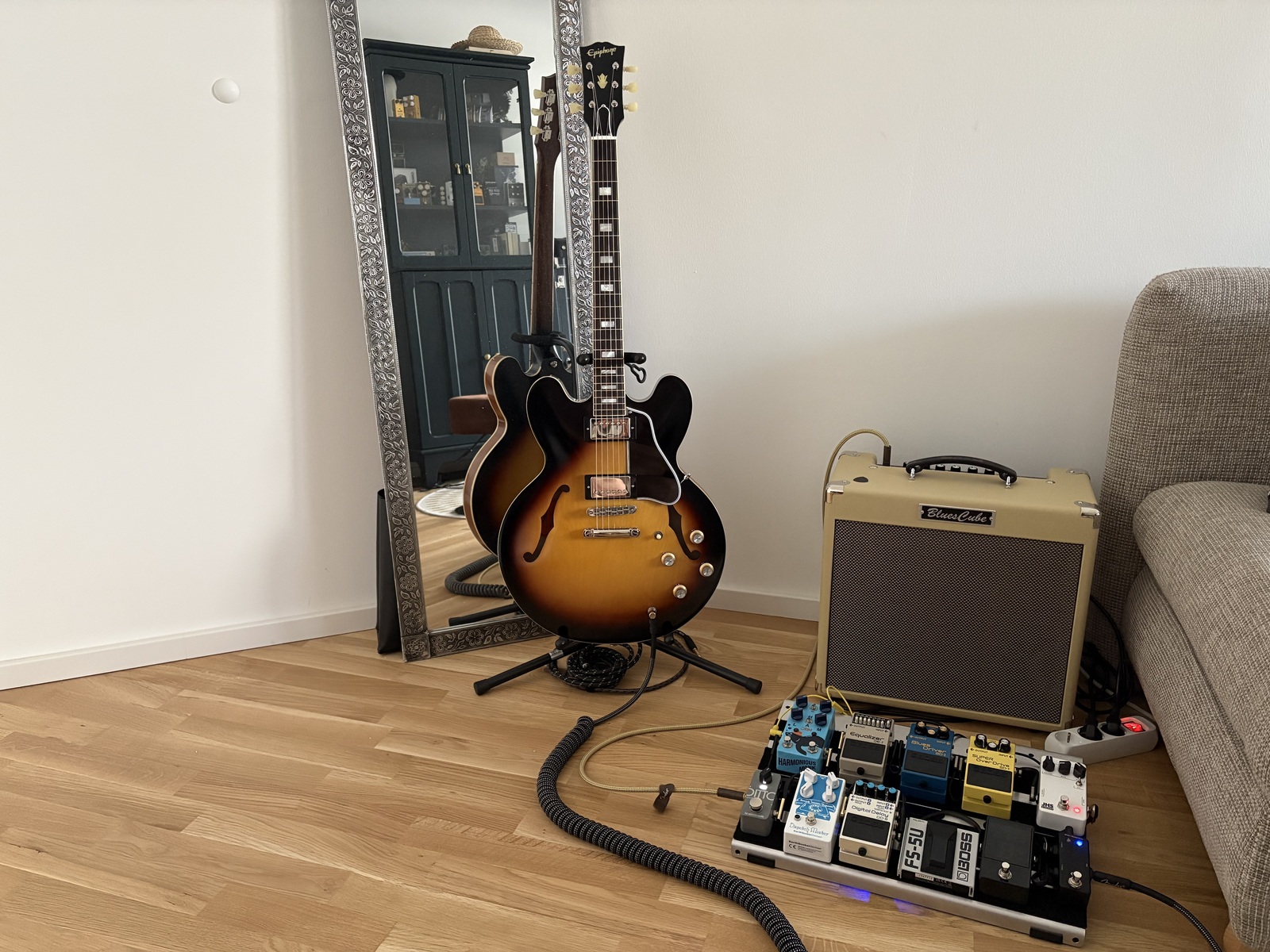 Pedalboard by seicean featuring Epiphone 1962 ES-335 Reissue Semi-hollow Electric Guitar, Roland Blues Cube Hot, and JHS 3 Series Fuzz and 8 more pieces of gear