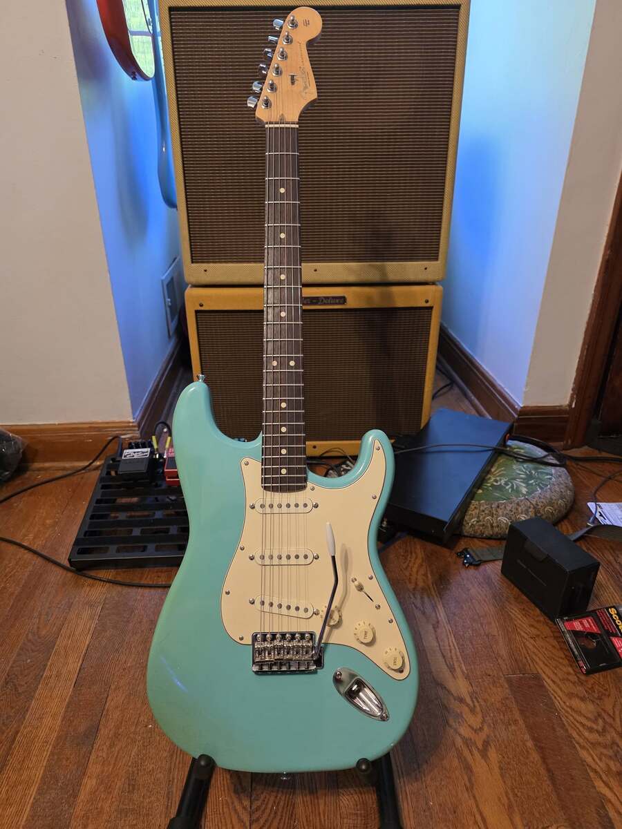 Music Gear Setup by lehimacs featuring Fender Stratocaster (Custom Made)