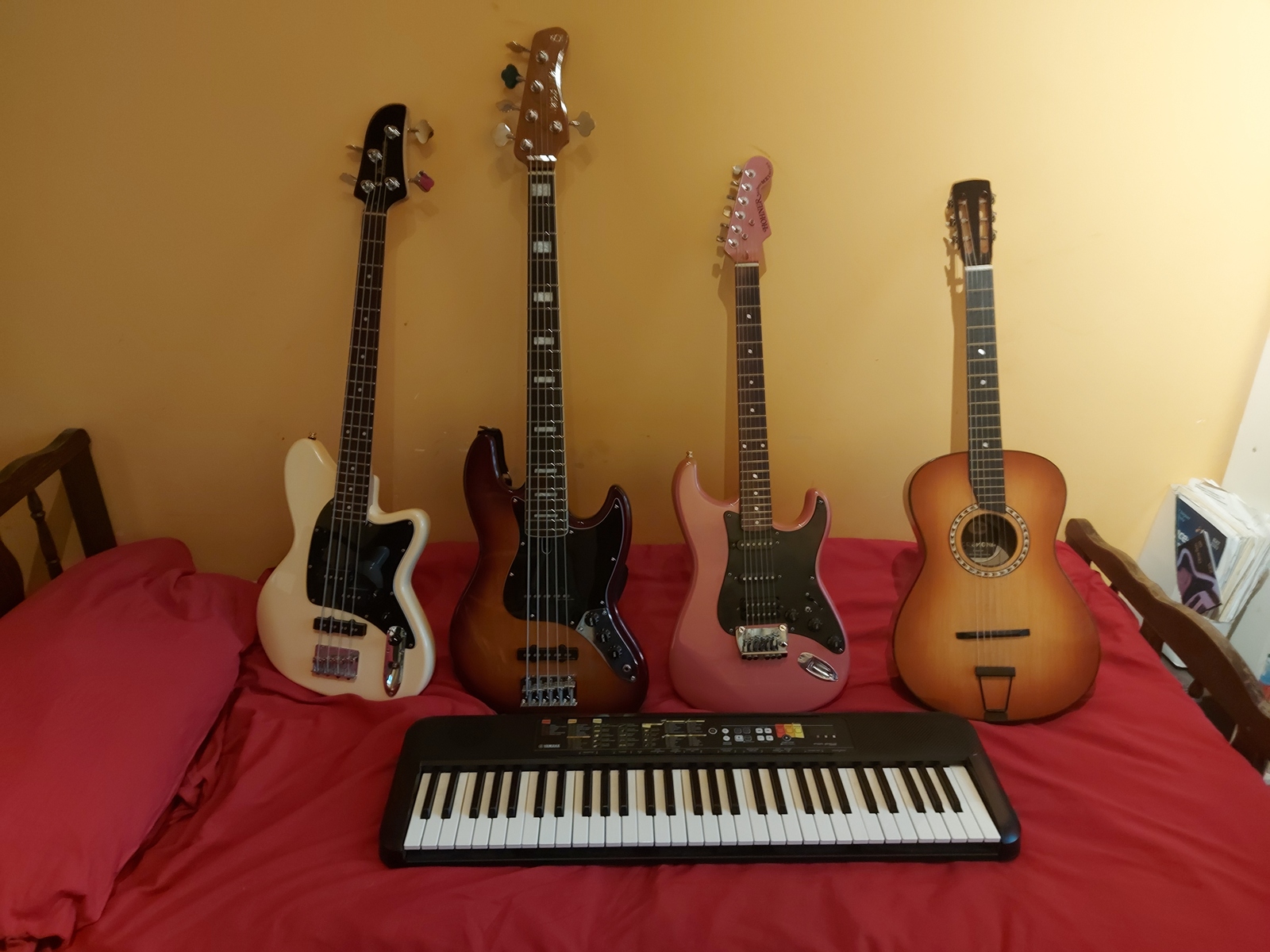 Bass Rig by klender featuring Ibanez Talman TMB30 Bass, Sire USA Marcus Miller V5R 5-String, and Cremona Luby and 1 more piece of gear