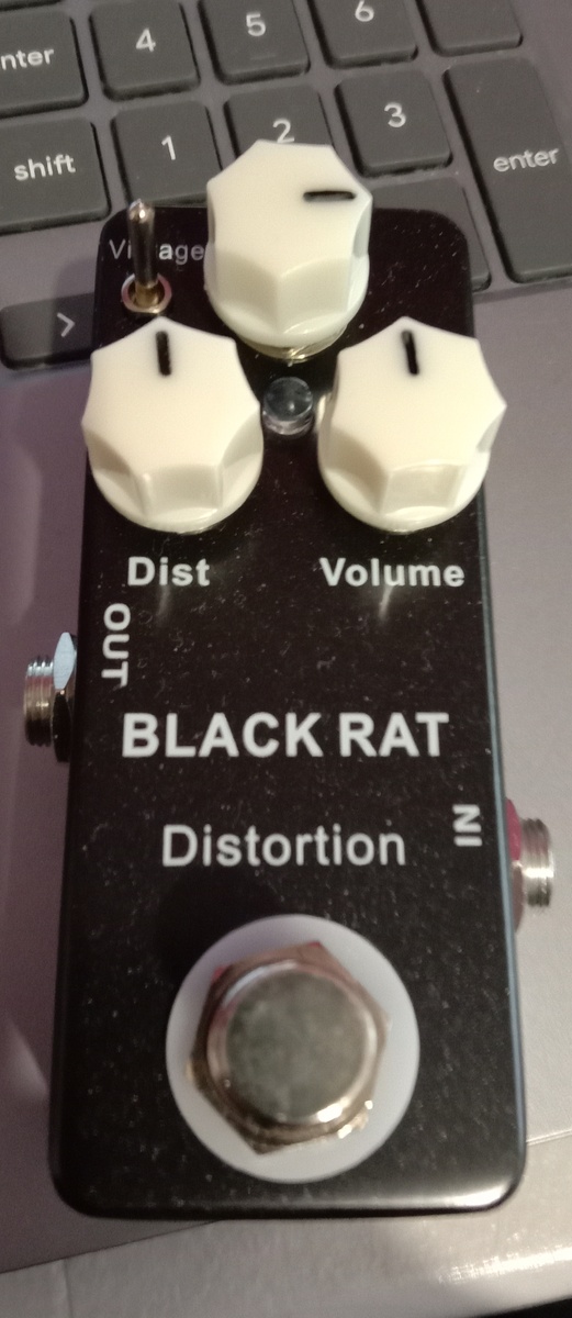 victoriandarkwave's music gear photo