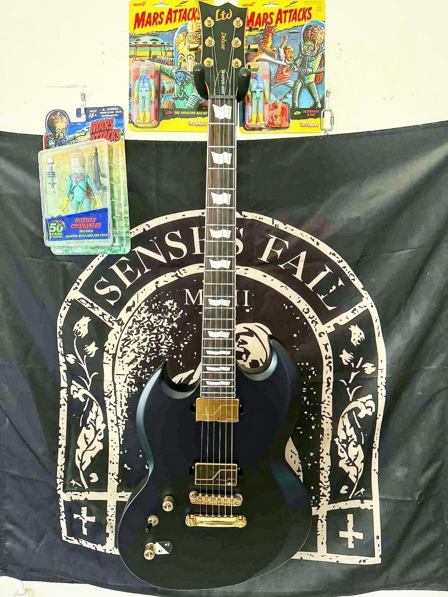 Gear photo by pillowpants
