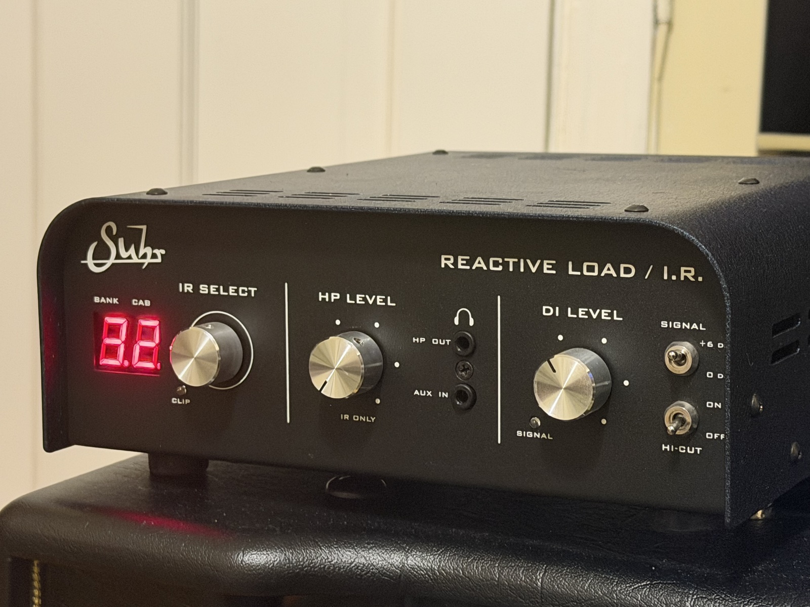 Studio Setup by masei_kun featuring Suhr Reactive Load IR