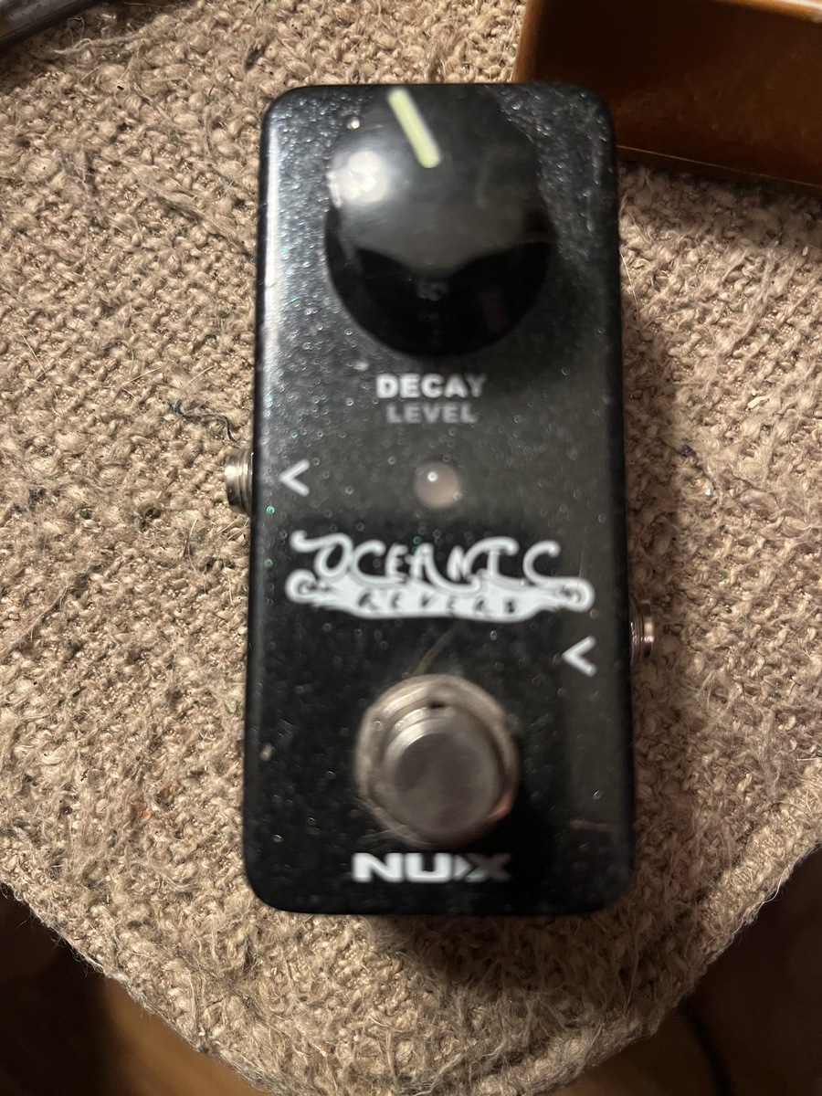 Pedalboard by strangebrew68_77 featuring NUX Oceanic Reverb