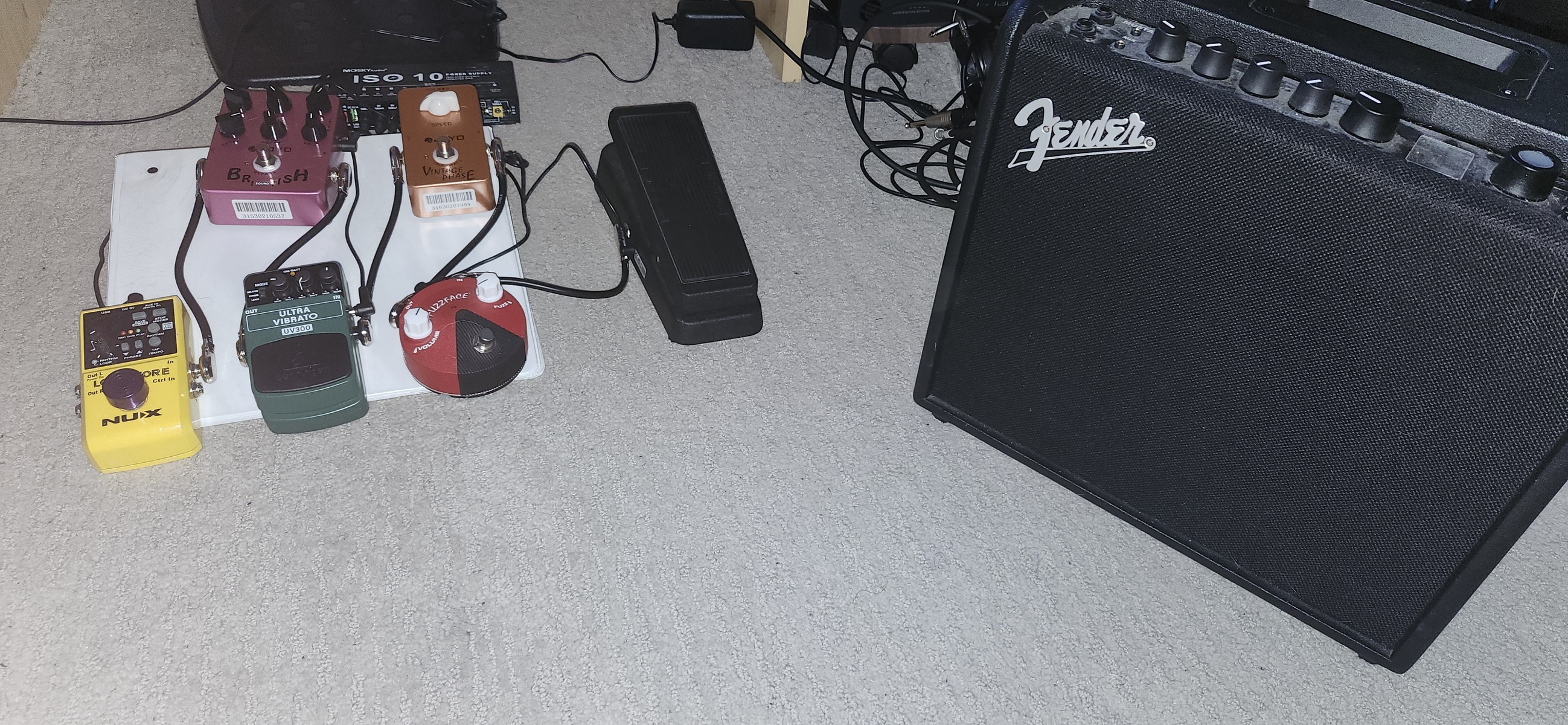 Metal Pedalboard by mikeytheguitarist featuring Behringer UV300 Ultra Vibrato, NUX Loop Core, and Fender Mustang LT25 25W and 5 more pieces of gear