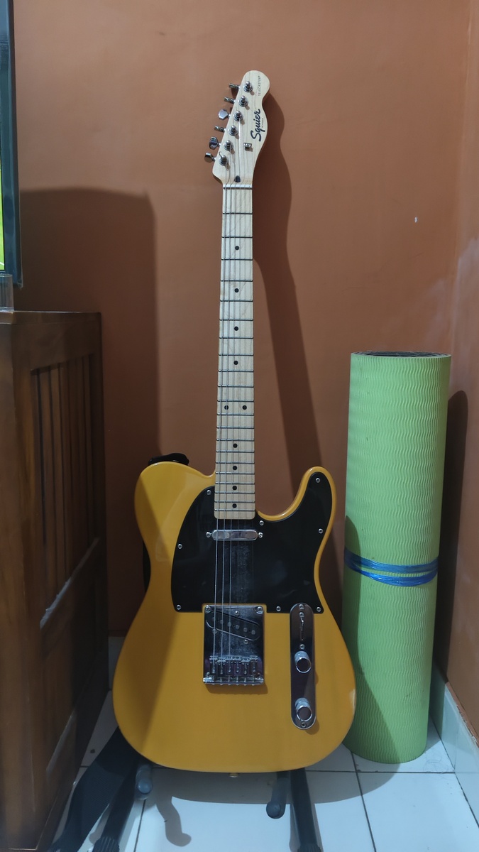 Music Gear Setup by rysang featuring Squier Sonic Telecaster Electric Guitar