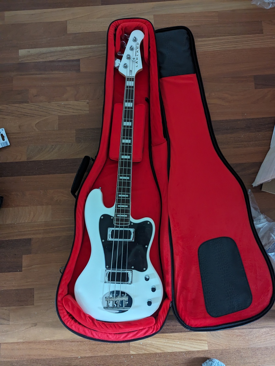 Music Gear Setup by erikg22 featuring Lakland Skyline Decade