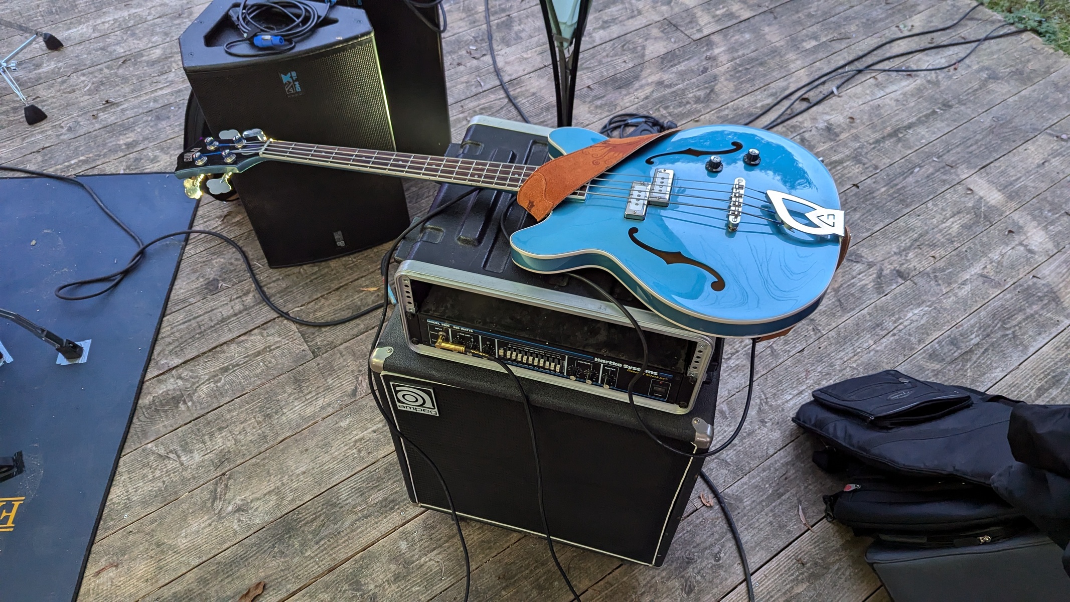 Amp Rig by erikg22 featuring Guild Starfire I Bass Guitar