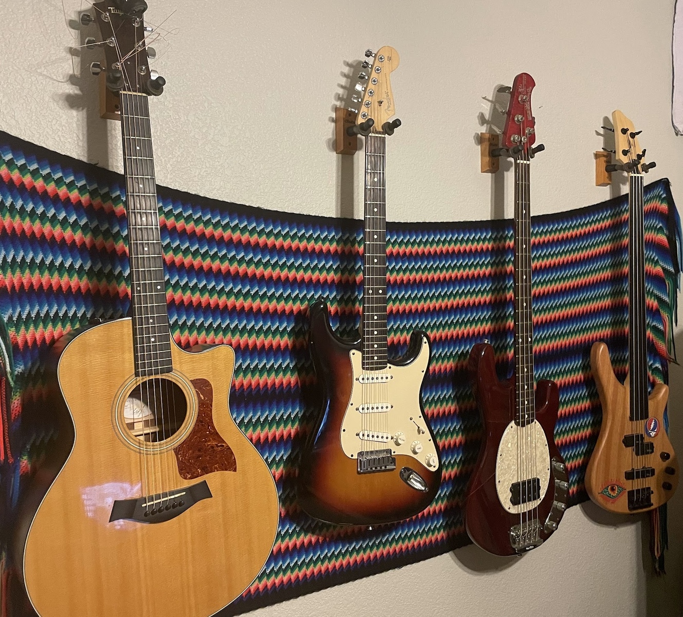 Bass Rig by raz_kli featuring Taylor 316CE Concert Hall, Fender 50th Anniversary Stratocaster, and Music Man 30th Anniversary StingRay 4 and 1 more piece of gear