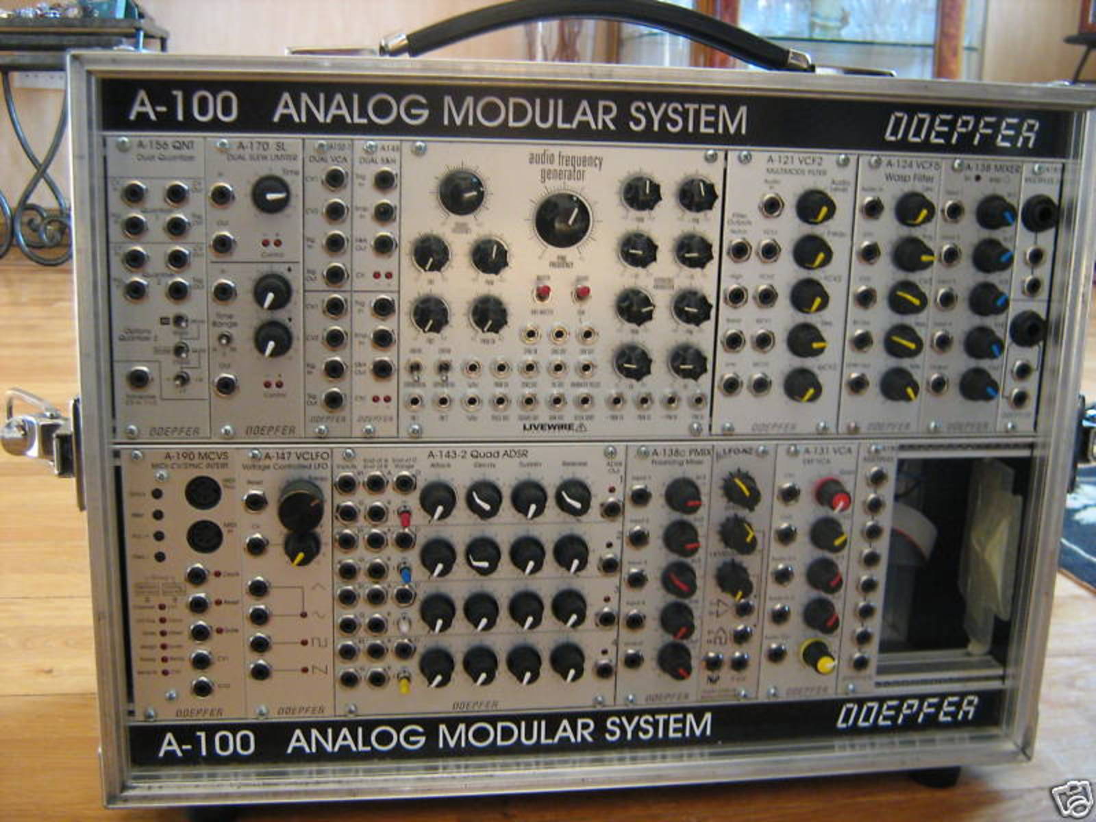 ingen's music gear photo