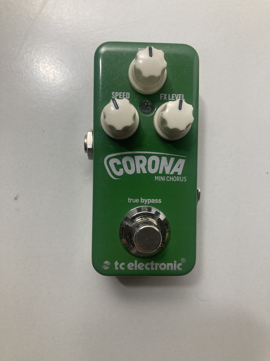 Pedalboard by alecani featuring TC Electronic Corona Mini