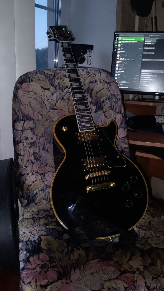 Music Gear Setup by artemis_ featuring "Chibson" Les Paul Custom