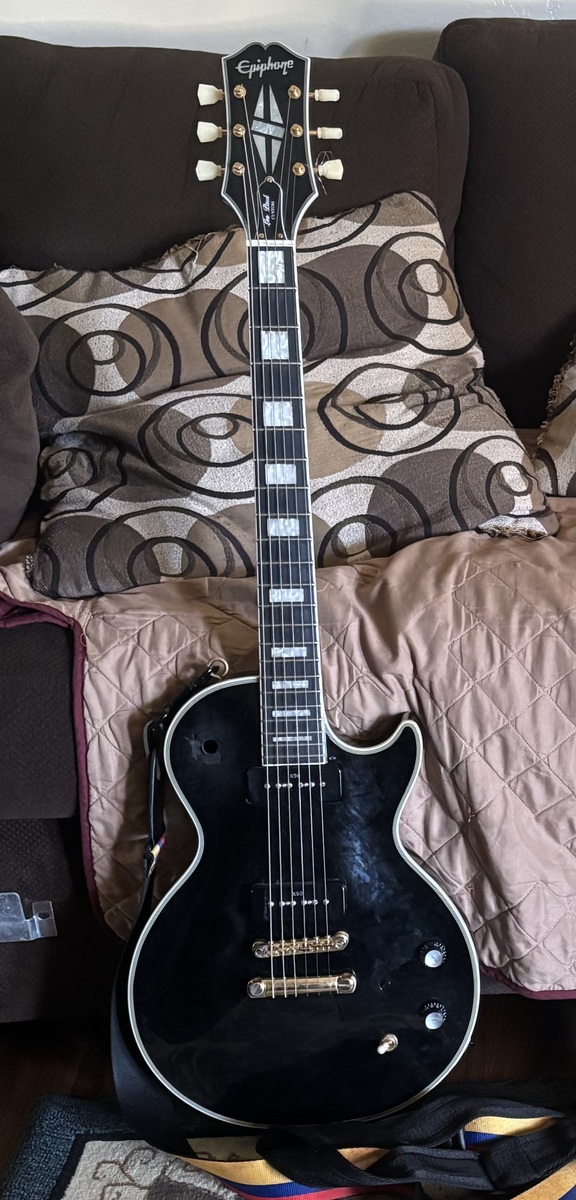 Music Gear Setup by manuel_segoviano featuring Epiphone Les Paul Custom 55