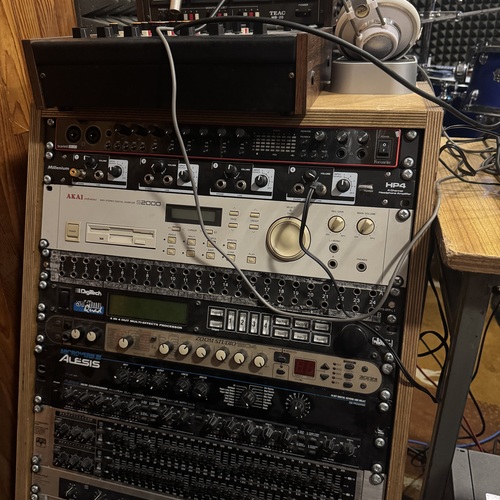 DigiTech Studio Quad 4 In 4 Out Multi Effects Processor V2 - What