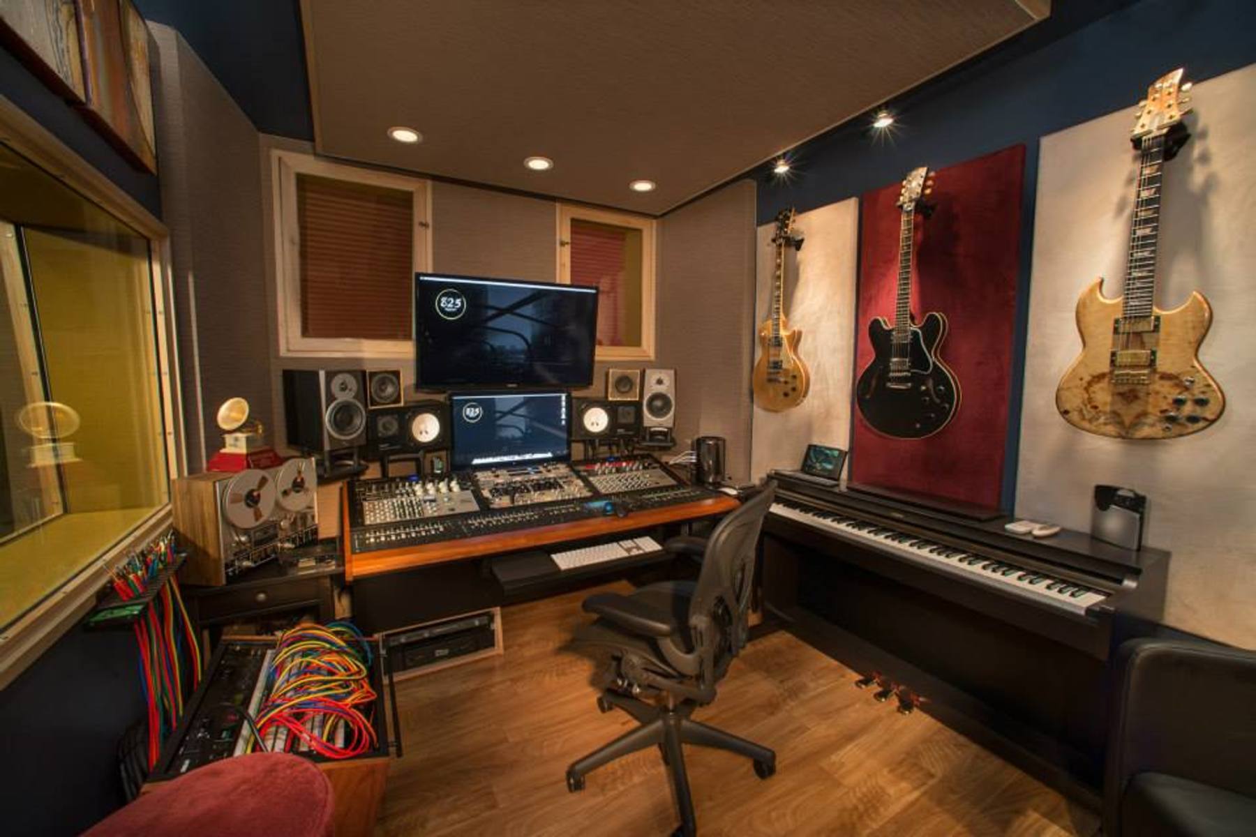 825records's music gear photo