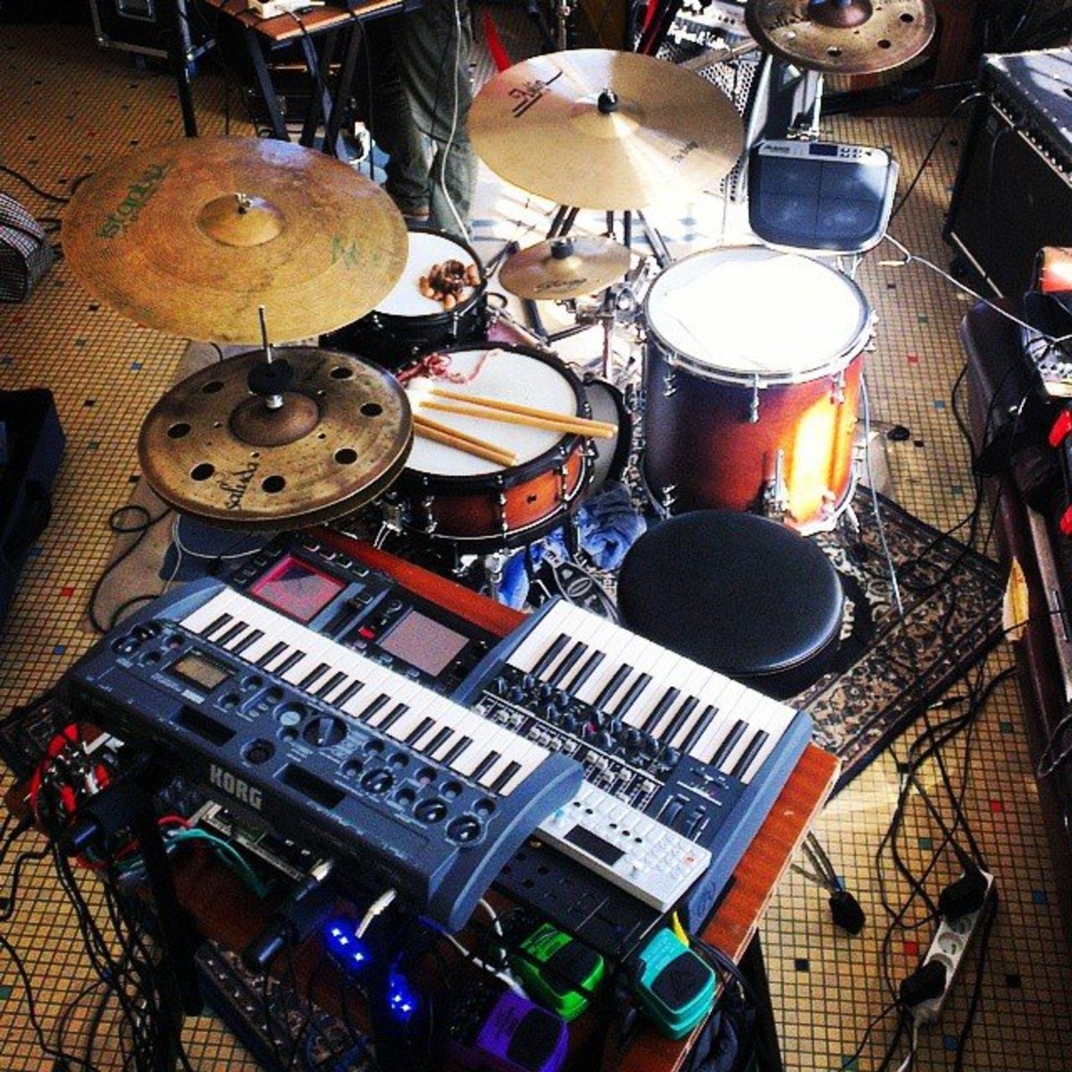 simonborderline's music gear photo