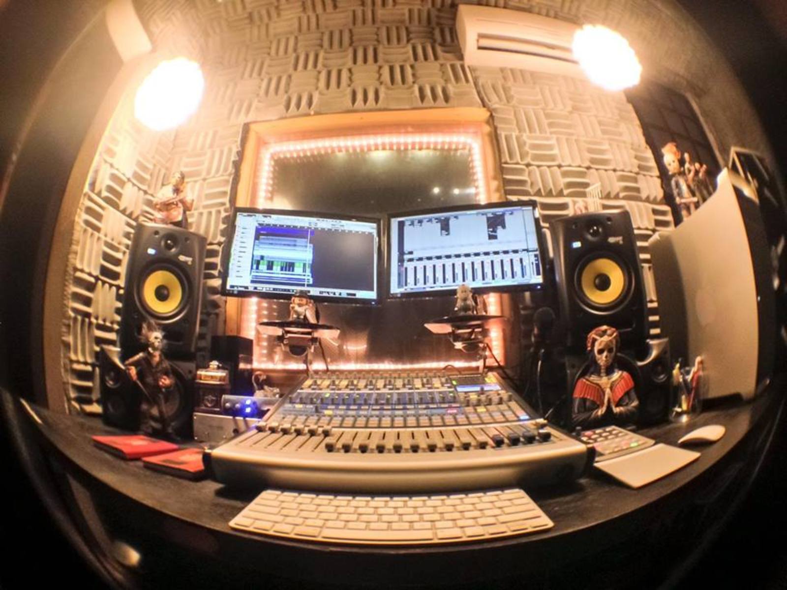 xug's music gear photo