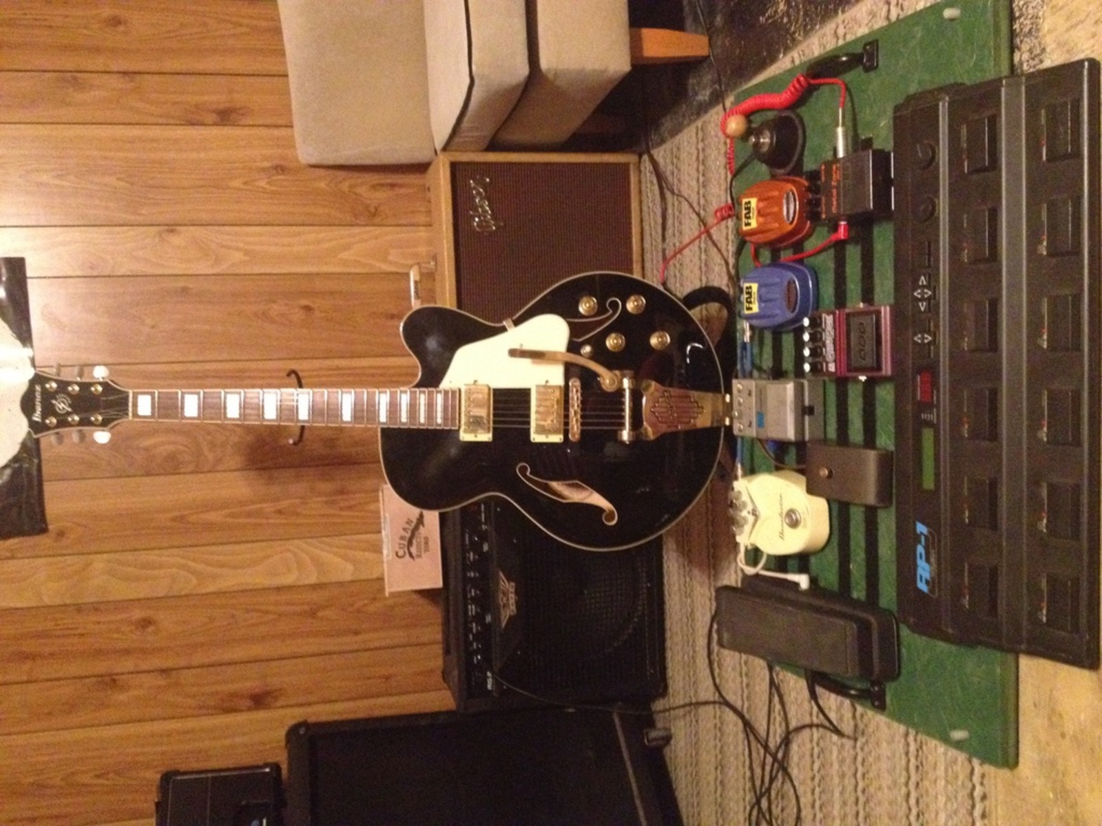 Metal Amp Rig by blondguru featuring DOD FX69 Grunge, Boss MT-2 Metal Zone, and Gibson GA-18 Explorer 1x10 Combo Amp and 7 more pieces of gear