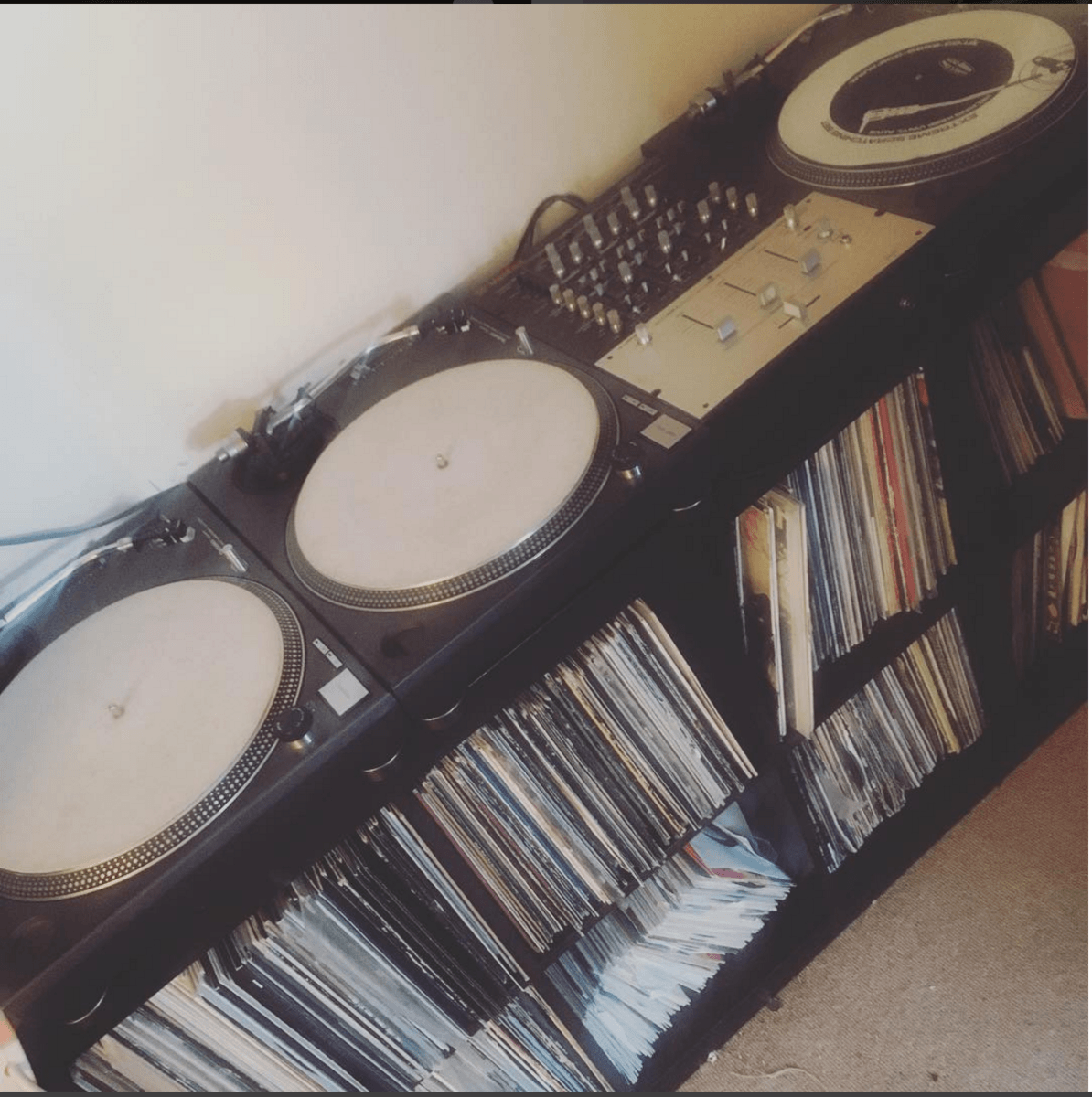 allmoe's music gear photo