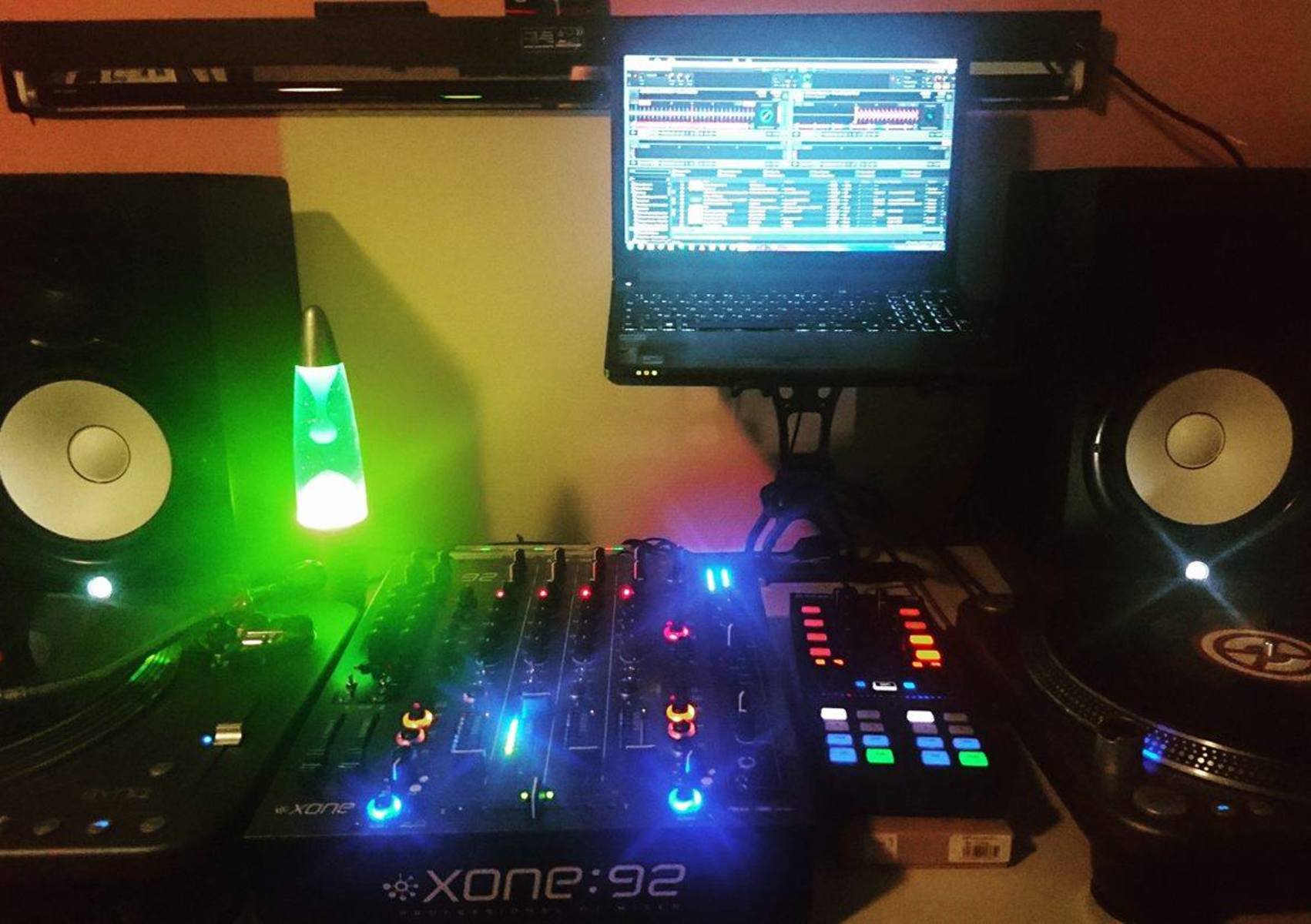 seth_vague's music gear photo