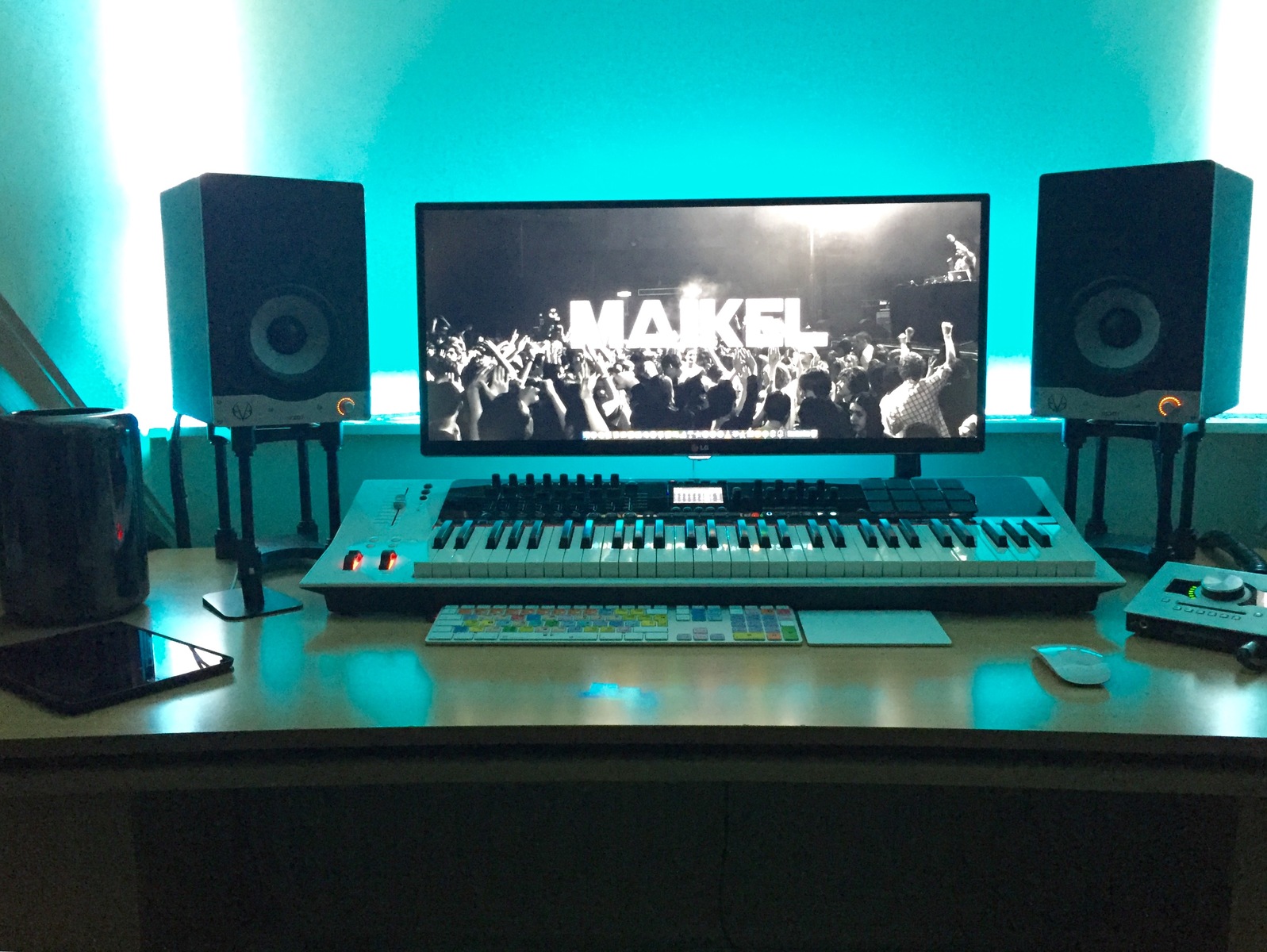 maikel's music gear photo