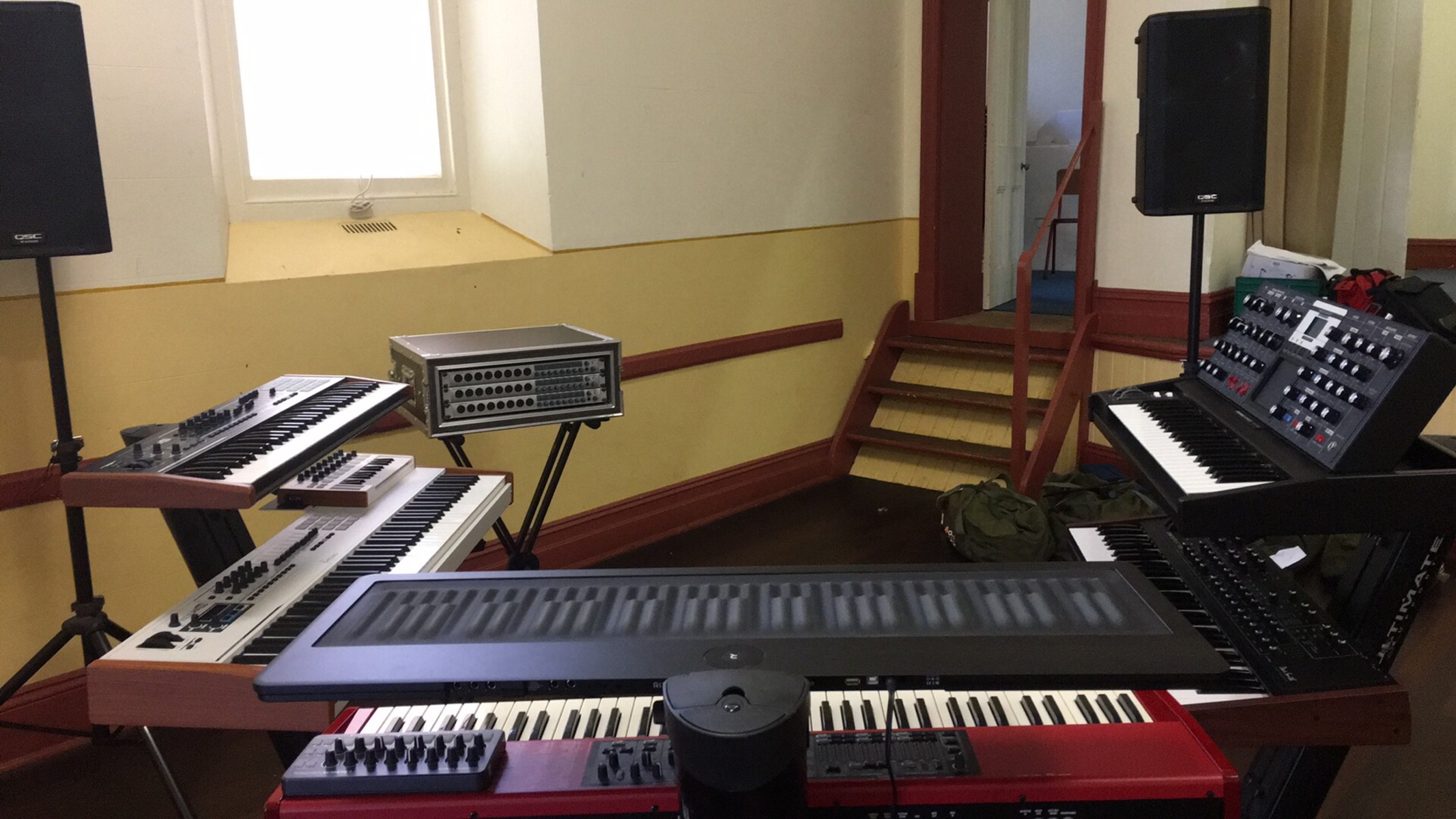 Electronic Synth Setup by auximenies featuring Moog Minimoog Voyager, Dave Smith Instruments Prophet '08 Synthesizer, and Nord Electro 4 and 4 more pieces of gear