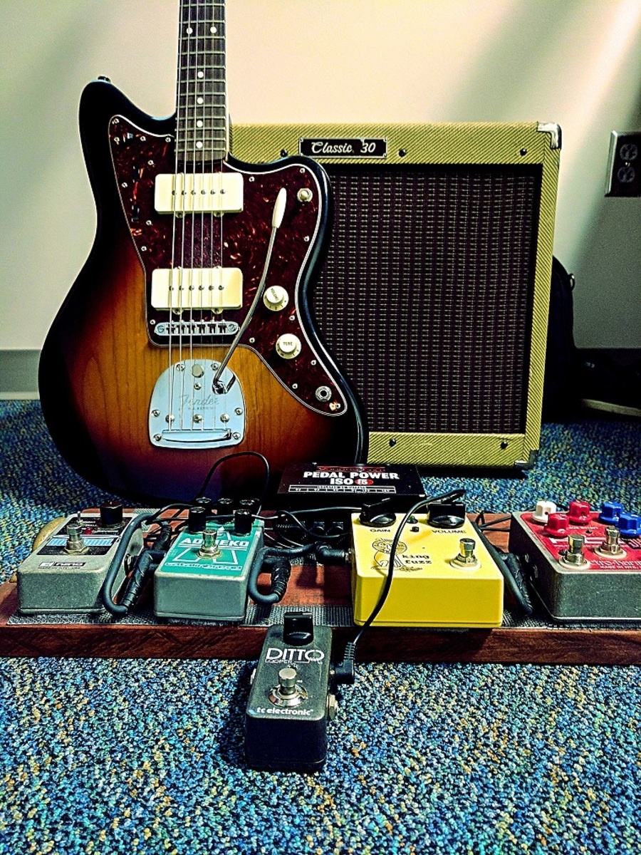 Pedalboard by alex_cox95 featuring Electro-Harmonix Holy Grail Nano, Fender Classic Player Jazzmaster Special Electric Guitar, and TC Electronic Ditto Looper and 5 more pieces of gear