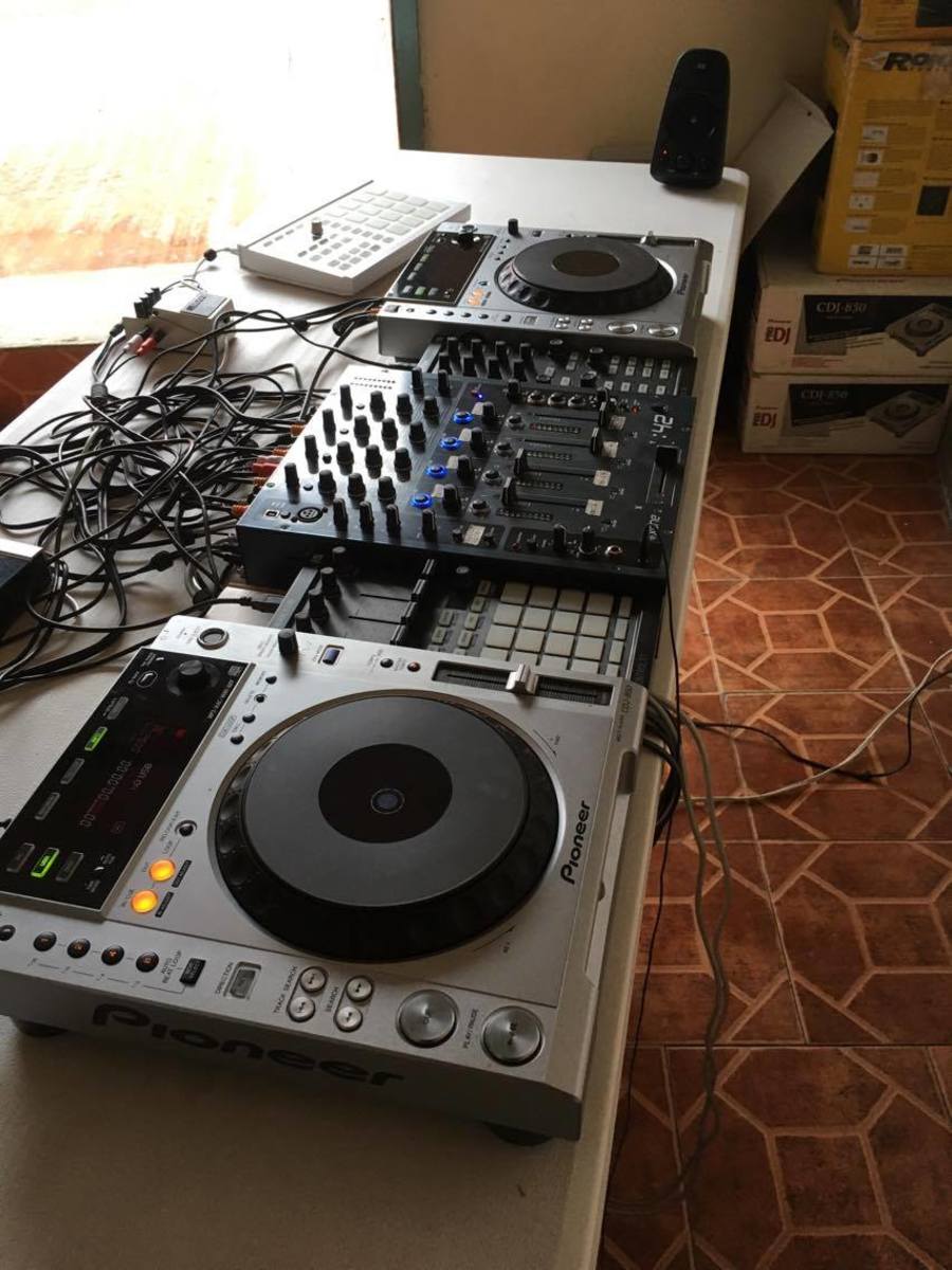 twinheadsdjs's music gear photo
