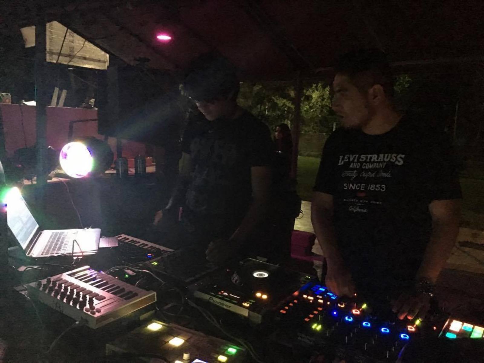 twinheadsdjs's music gear photo