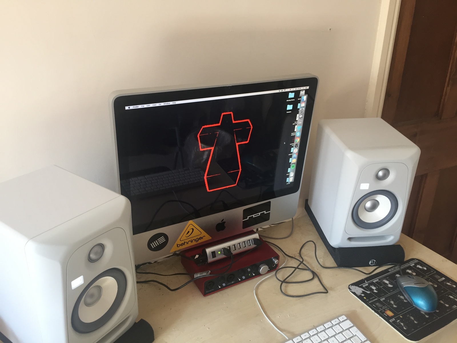 gulaofficialuk's music gear photo