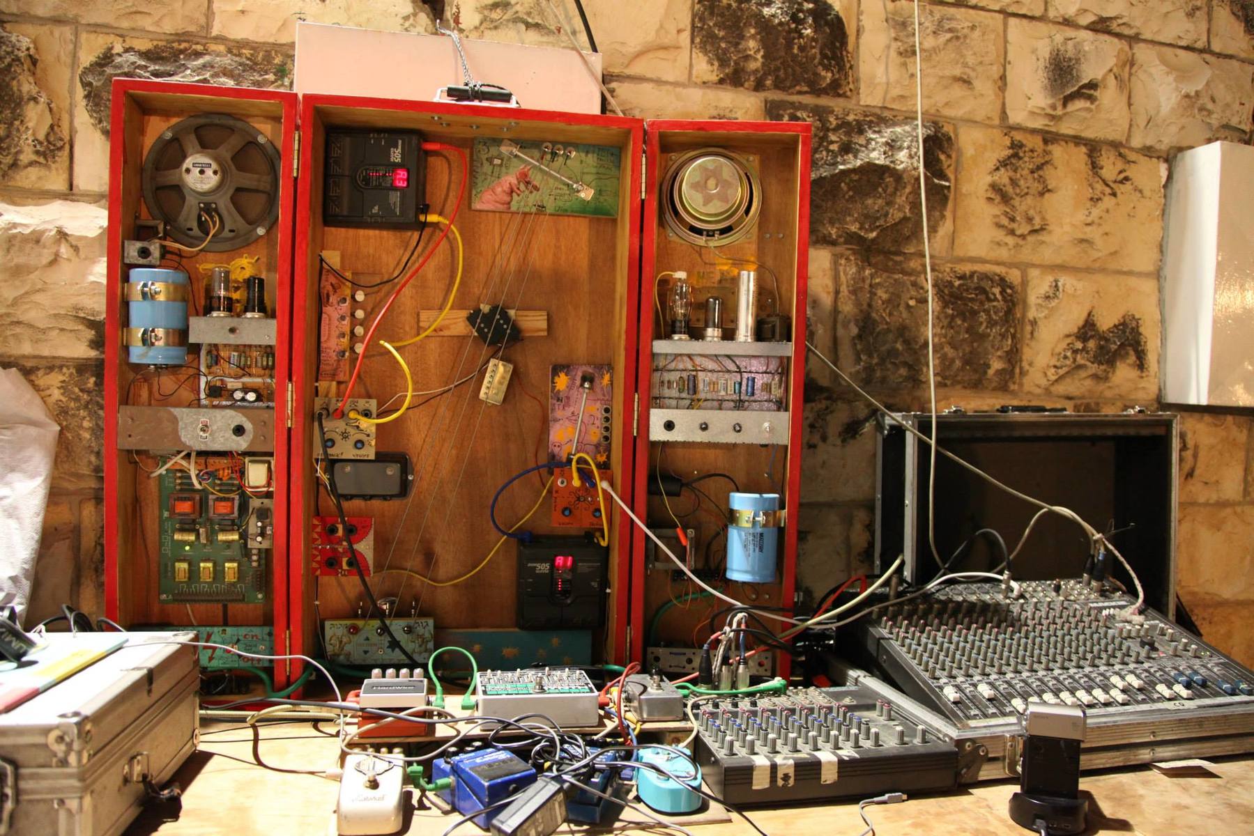 engels's music gear photo