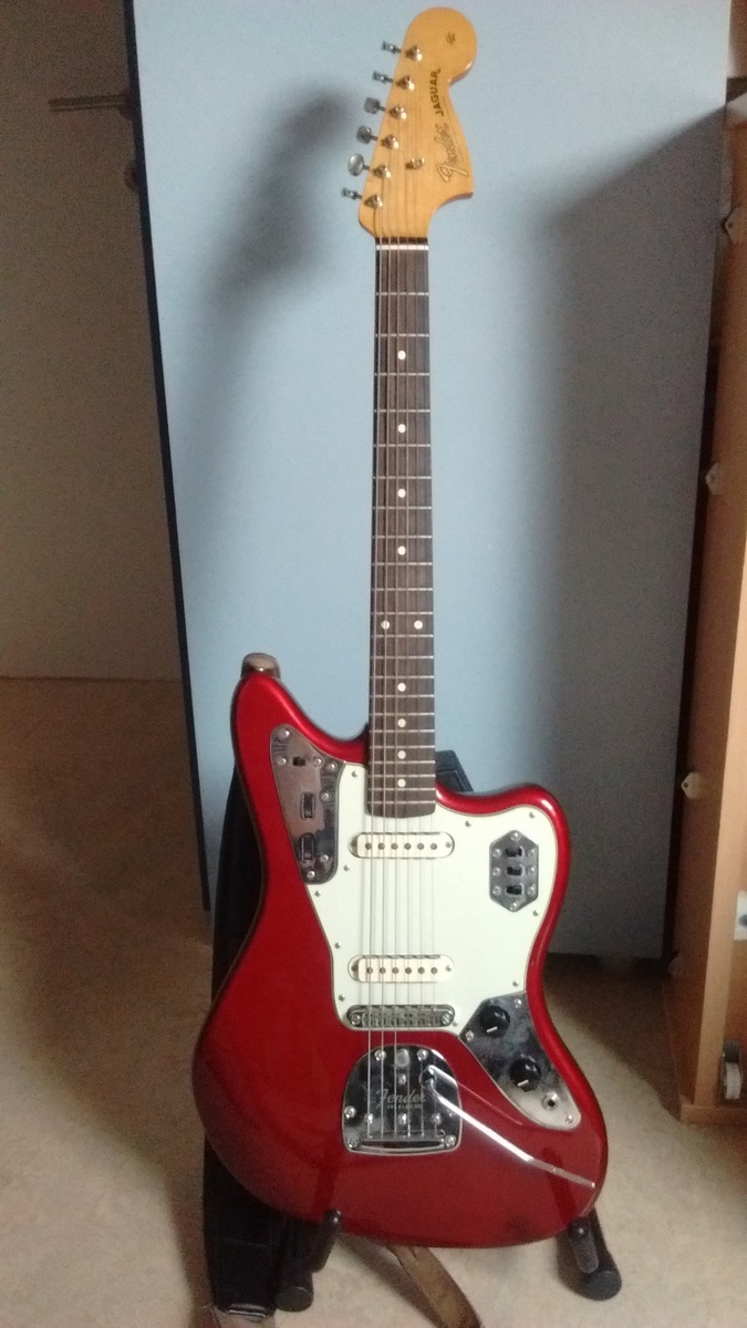 Music Gear Setup by waqwaves featuring Fender Classic Player Jaguar
