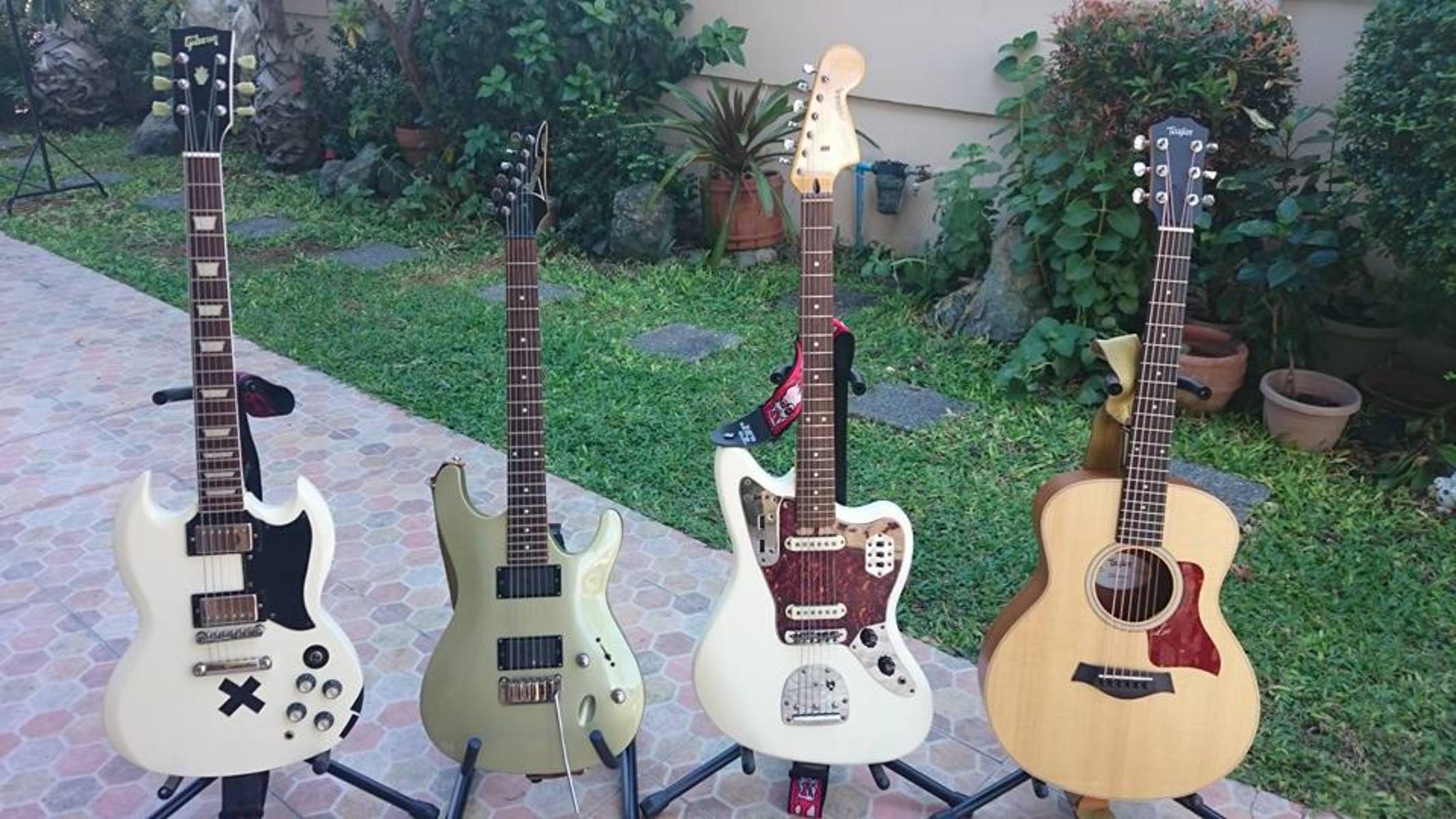 Country Music Gear Setup by exequielagonzales_ featuring Gibson SG '61 Reissue, Taylor GS Mini Acoustic, and Ibanez SA120EX and 1 more piece of gear