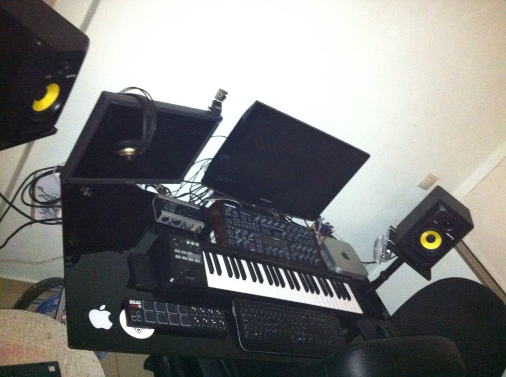 omniverse's music gear photo