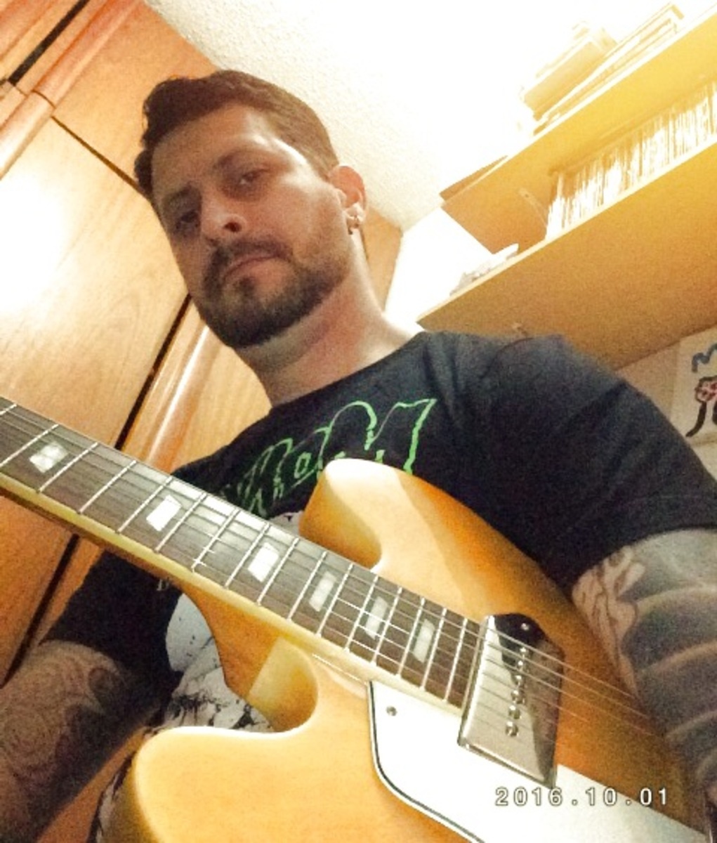 adriano's music gear photo
