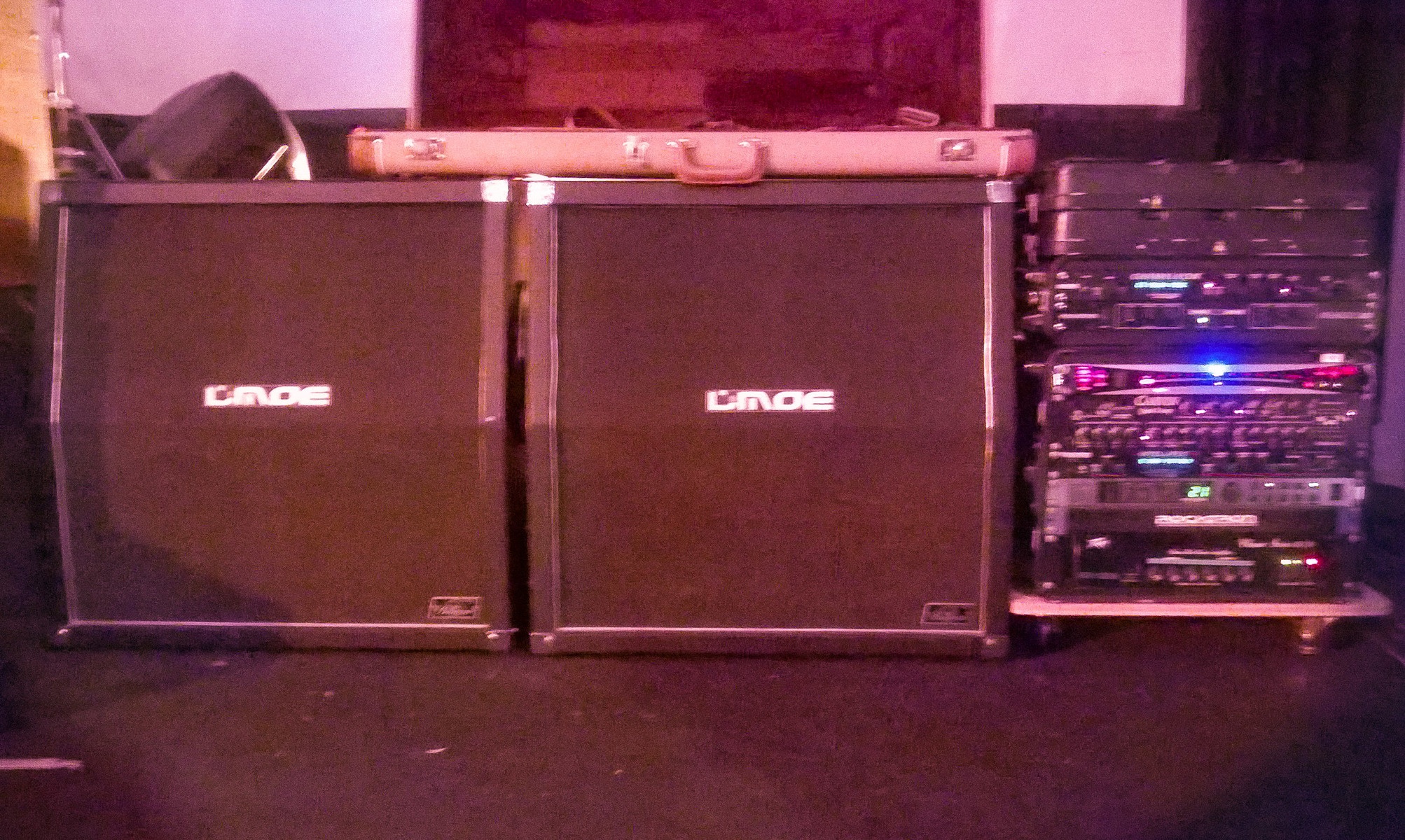 Metal Live Rig by gillyribeiro featuring Rocktron Chameleon, Rocktron Velocity 300 [1U], and Korg DTR-2000 and 5 more pieces of gear