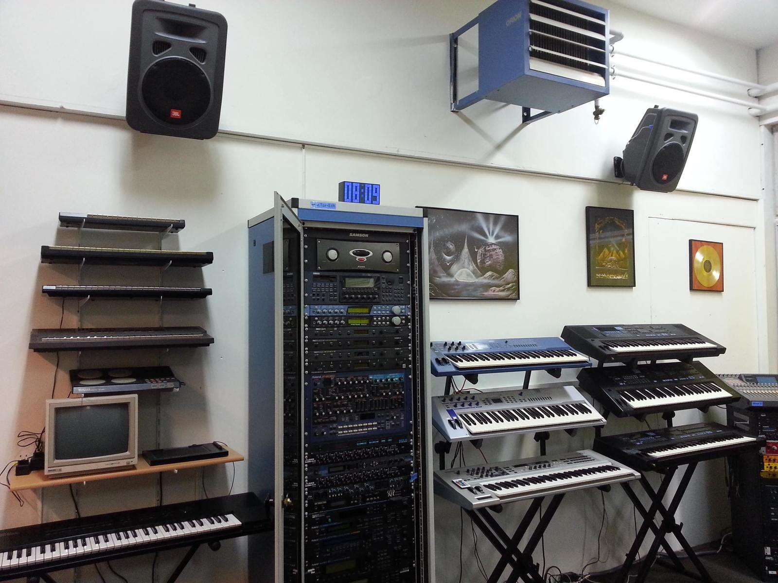 tax5's music gear photo