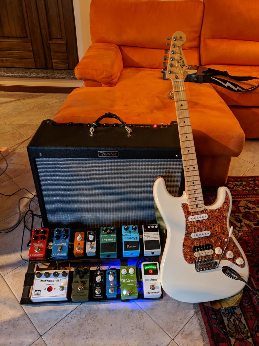 Music Gear Setup by alessandro_berrone featuring Fender Mexican Standard Stratocaster