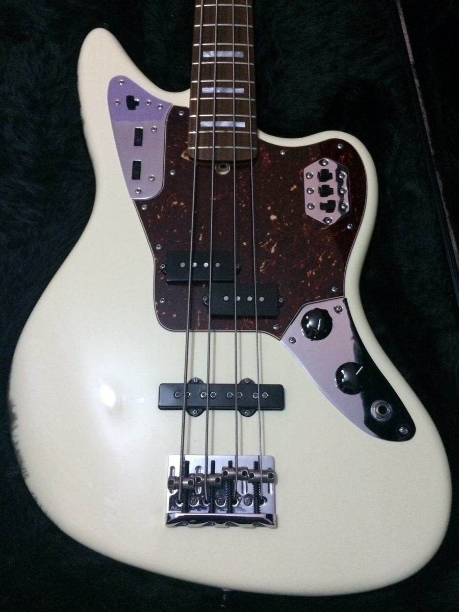 Music Gear Setup by josanmendoza featuring Fender Jaguar American Standard Bass
