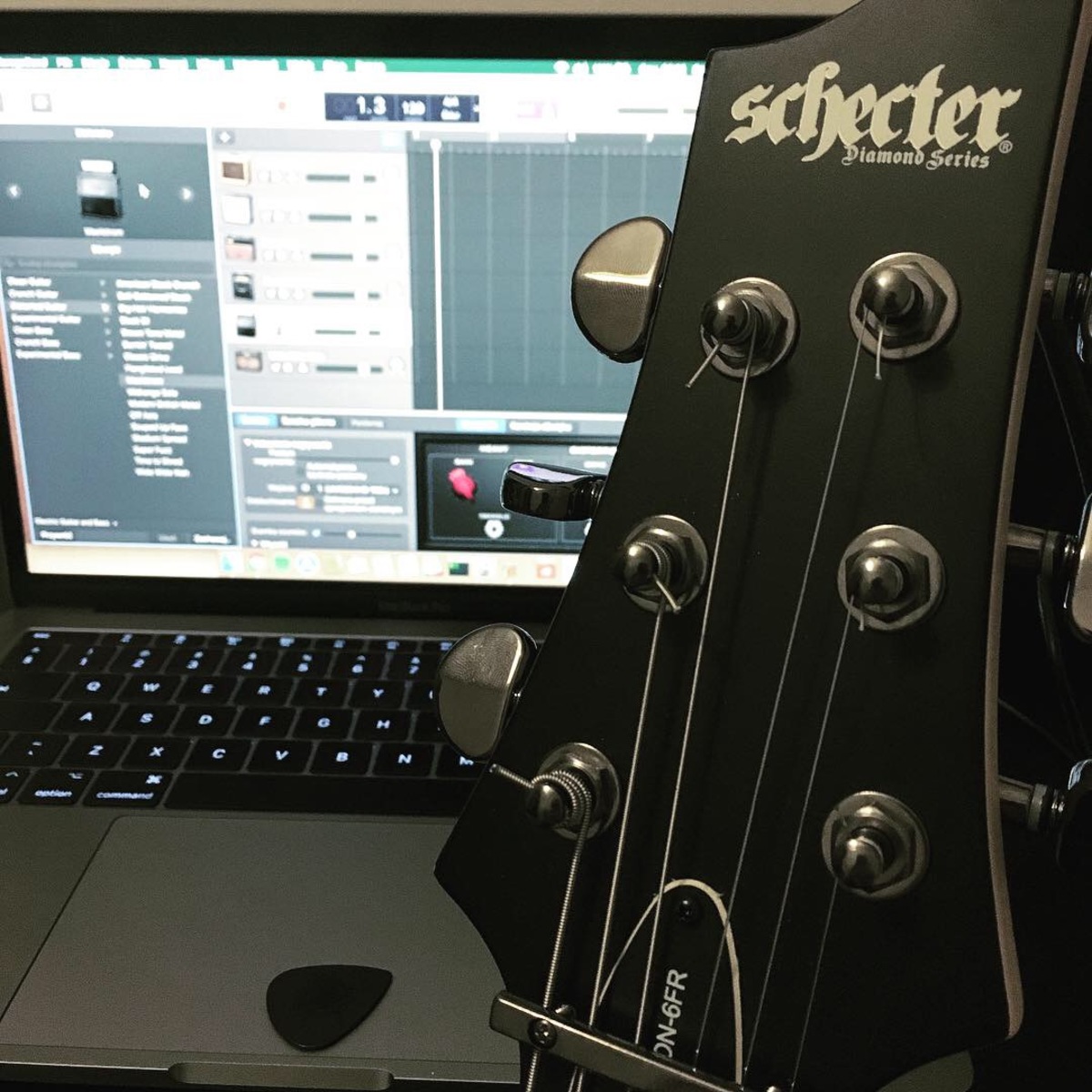 h8r's music gear photo