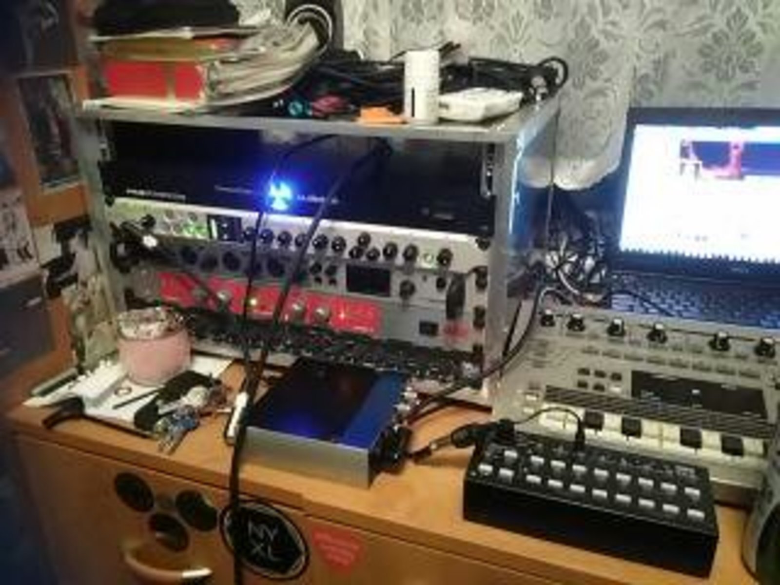 kontersky's music gear photo