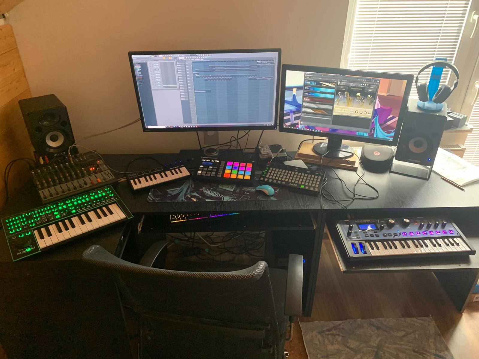 Electronic Synth Setup by ponyxis featuring Roland AIRA SYSTEM-1, Alesis Elevate 5 Active Monitor Speakers, and Alesis Vmini and 2 more pieces of gear