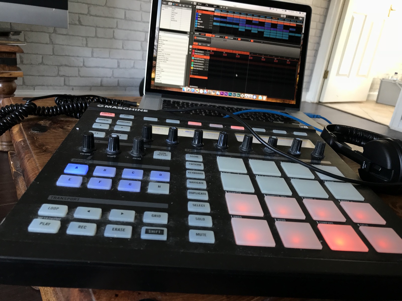 Music Gear Setup by noisengineer featuring Native Instruments Maschine