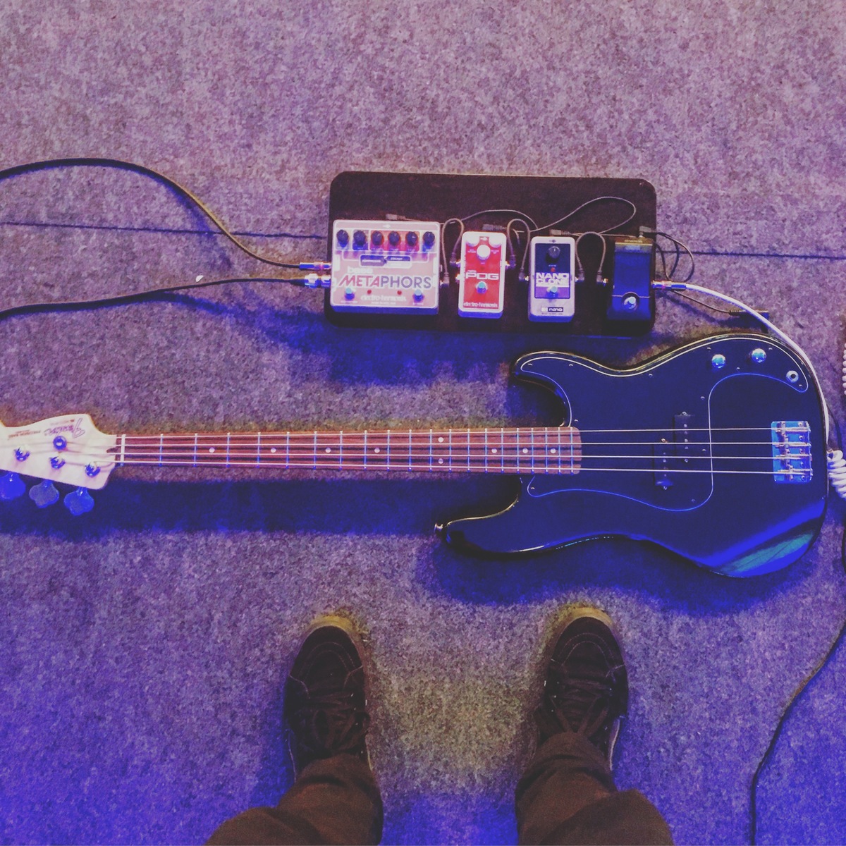 Electro-Harmonix Music Gear Setup by betinho featuring Electro-Harmonix Bass Metaphors, Electro-Harmonix Nano POG, and Electro-Harmonix Nano Clone and 1 more piece of gear