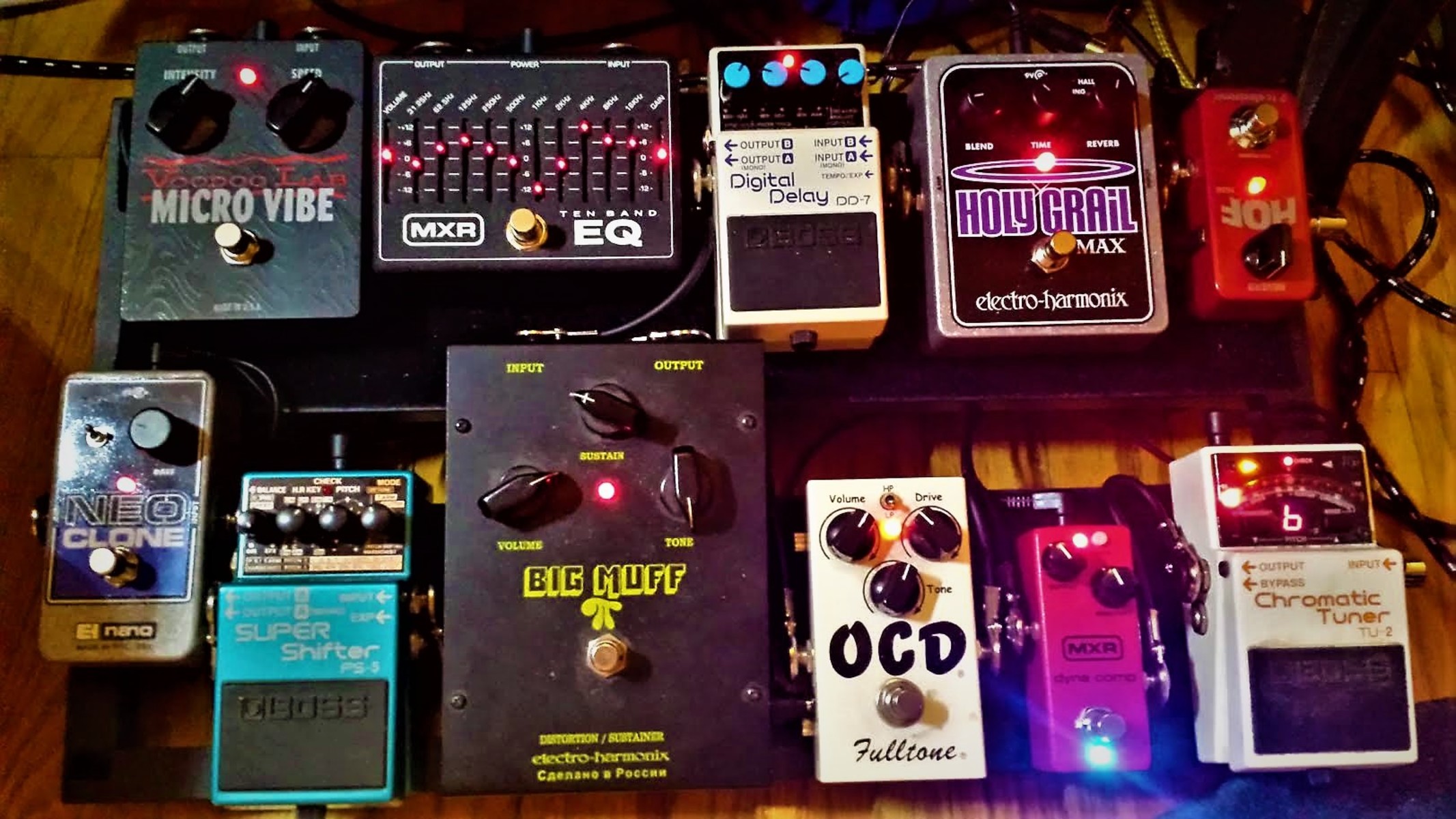Music Gear Setup by skilesp featuring Voodoo Lab Micro Vibe, Boss TU-2 Chromatic Tuner, and Fulltone OCD and 4 more pieces of gear