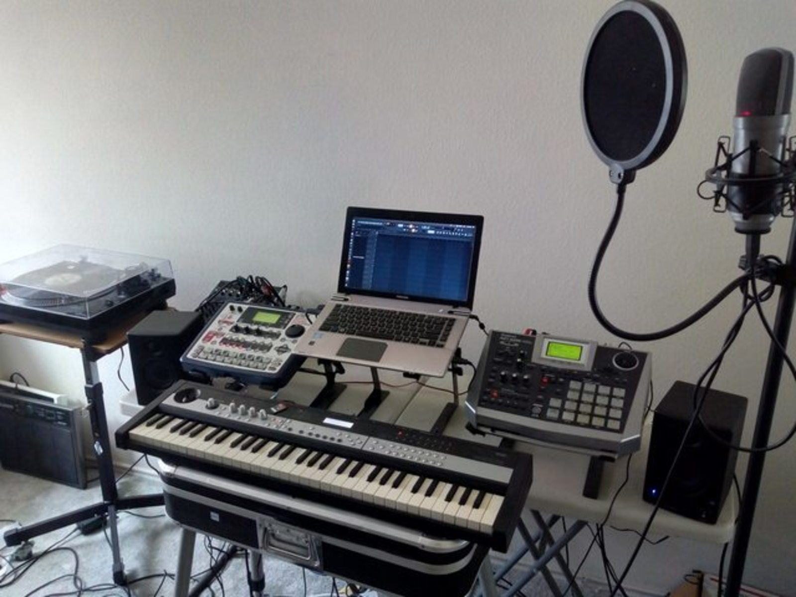 Electronic Synth Setup by mrthraz featuring Roland SP-606, Korg Microstation, and Boss SP-505 Groove Sampling Workstation
