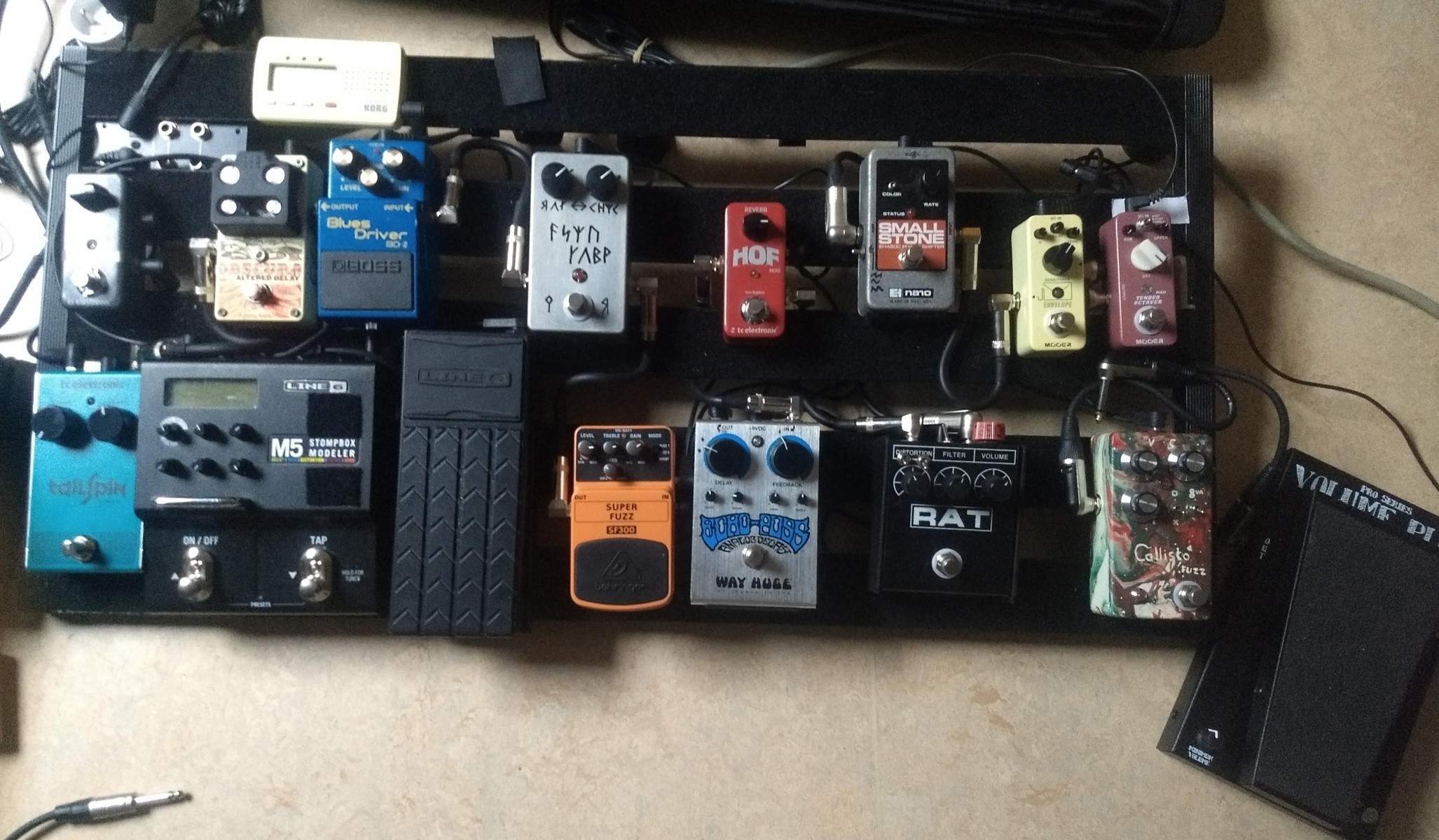 Pedalboard by waqwaves featuring Boss BD-2 Blues Driver, Pro Co RAT 2, and TC Electronic Ditto Looper and 11 more pieces of gear