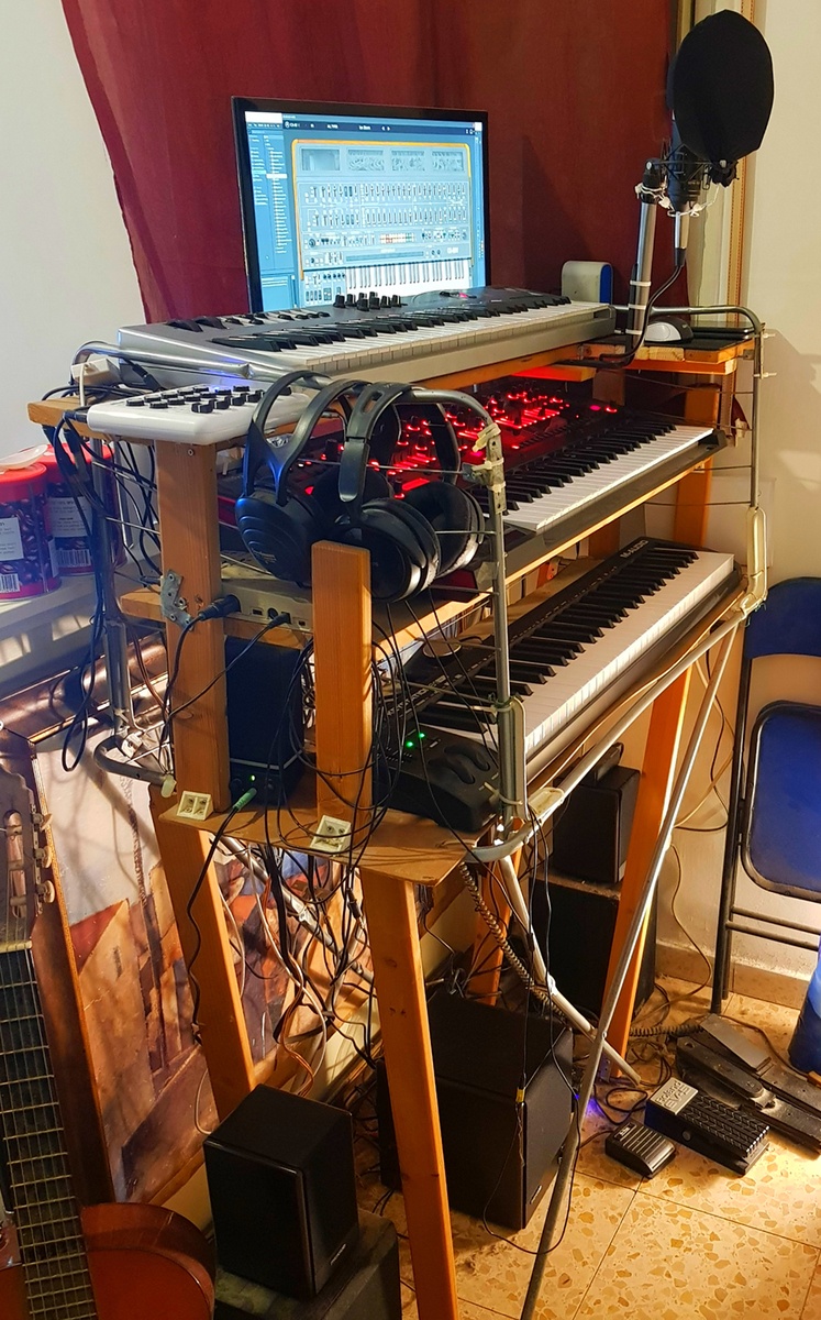 shimron's music gear photo