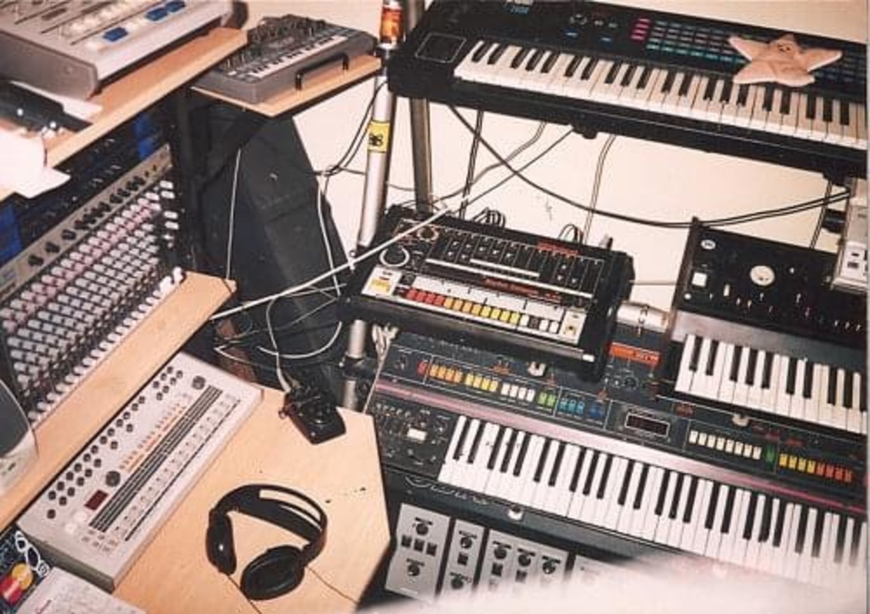 Electronic Synth Setup by x0d featuring Roland TB-303, Roland MC-202 MicroComposer, and Roland TR-808 Rhythm Composer and 8 more pieces of gear